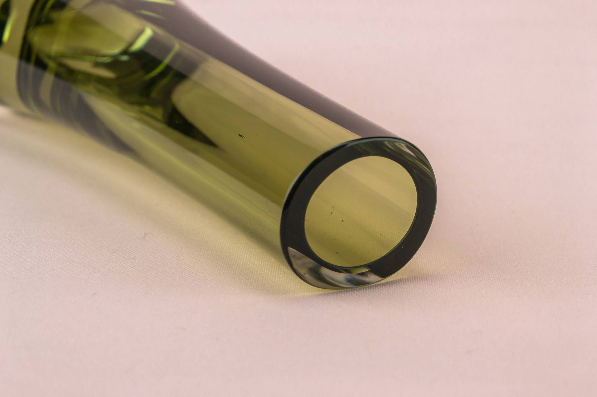 Modernist Vintage VASE — Whitefriars green glass vase 3