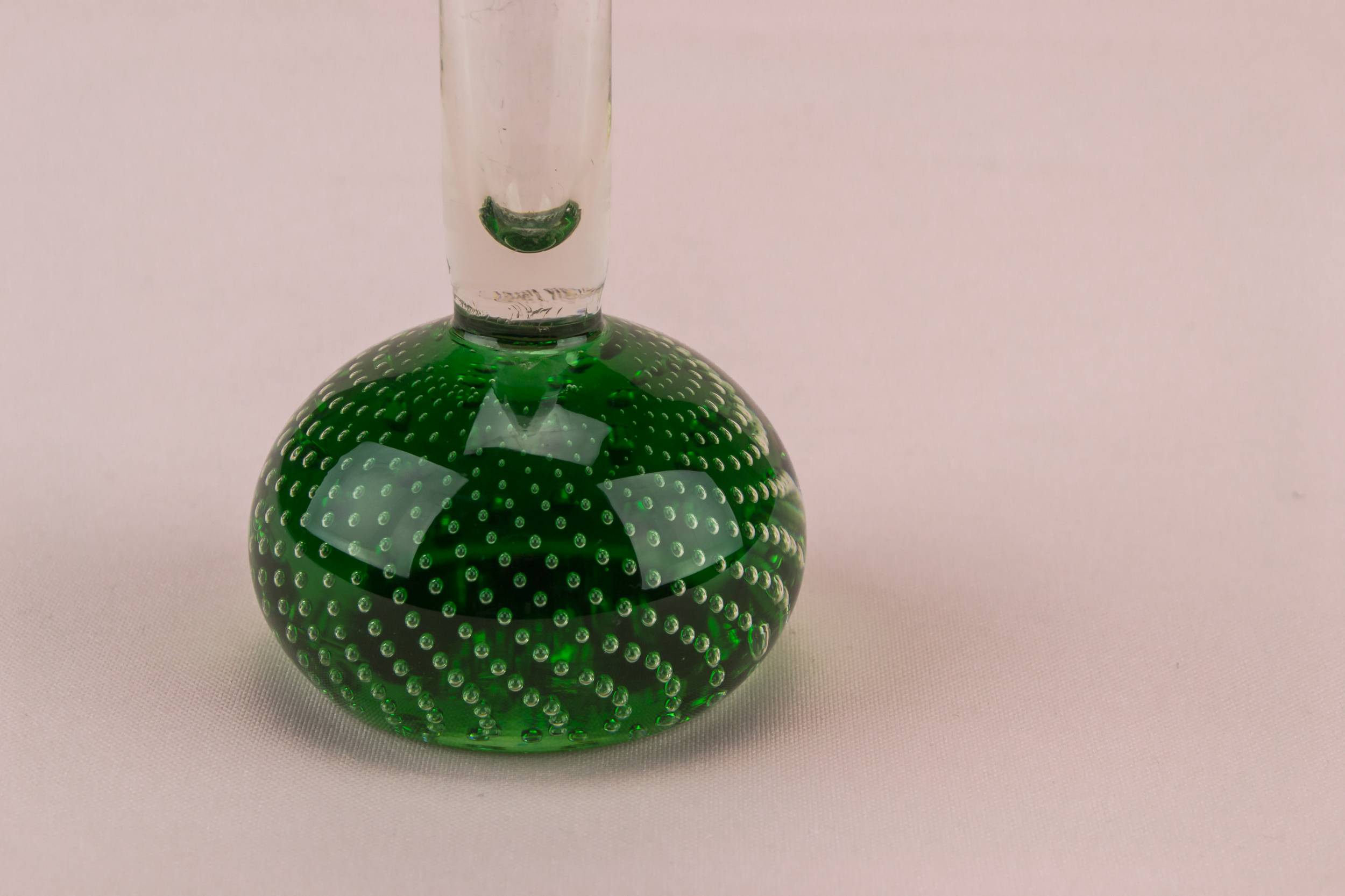 Glass Elegant Bubbles — Small green glass bud ase 1