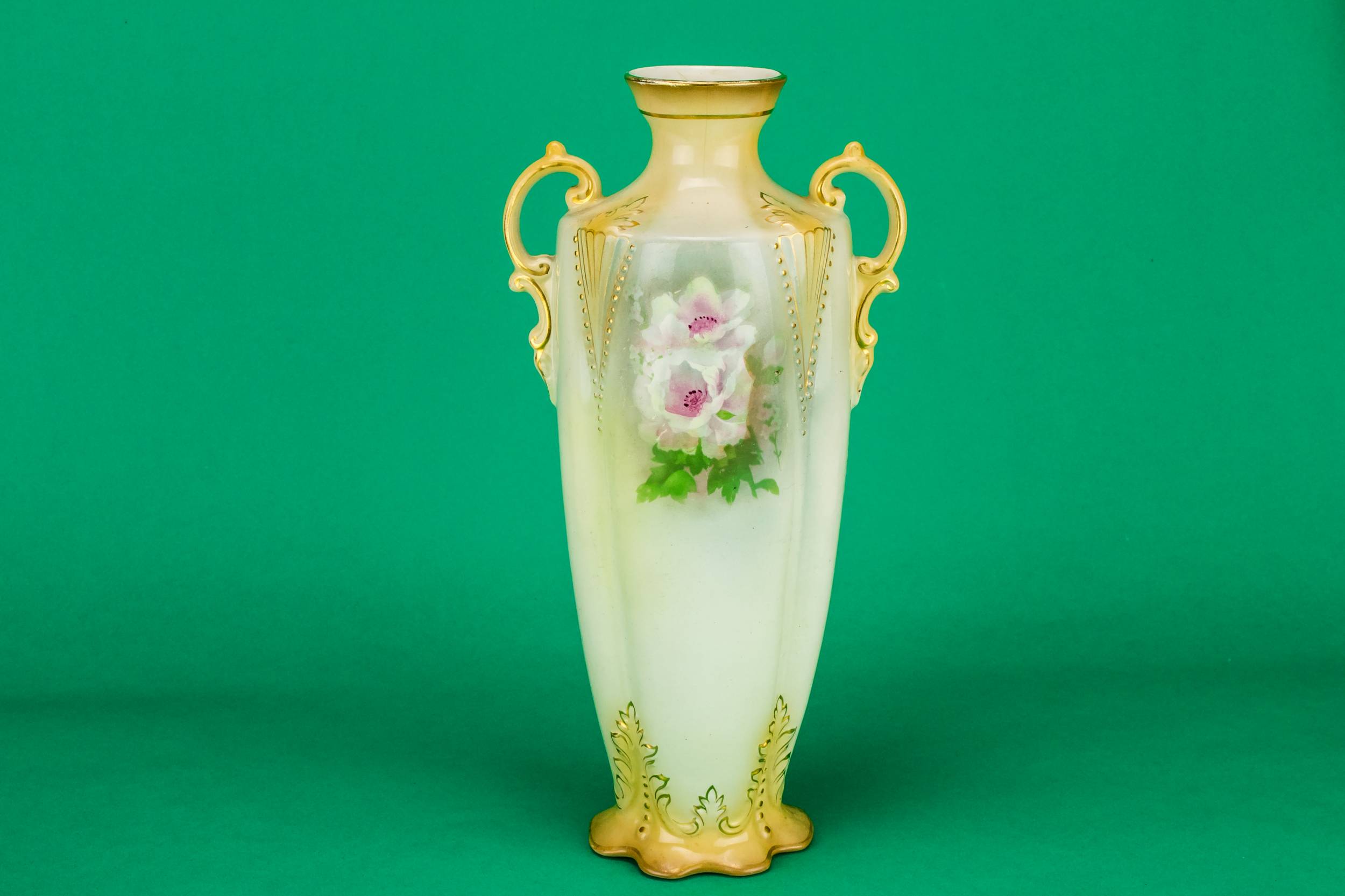 Art Nouveau Spectacular — 2 Art Nouveau amphora vases 1