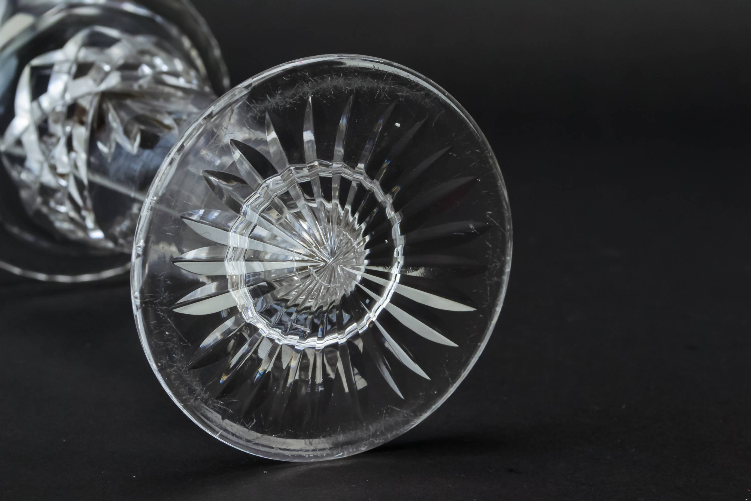 Vintage Classical Diamond — Small cut glass trumpet vase 2