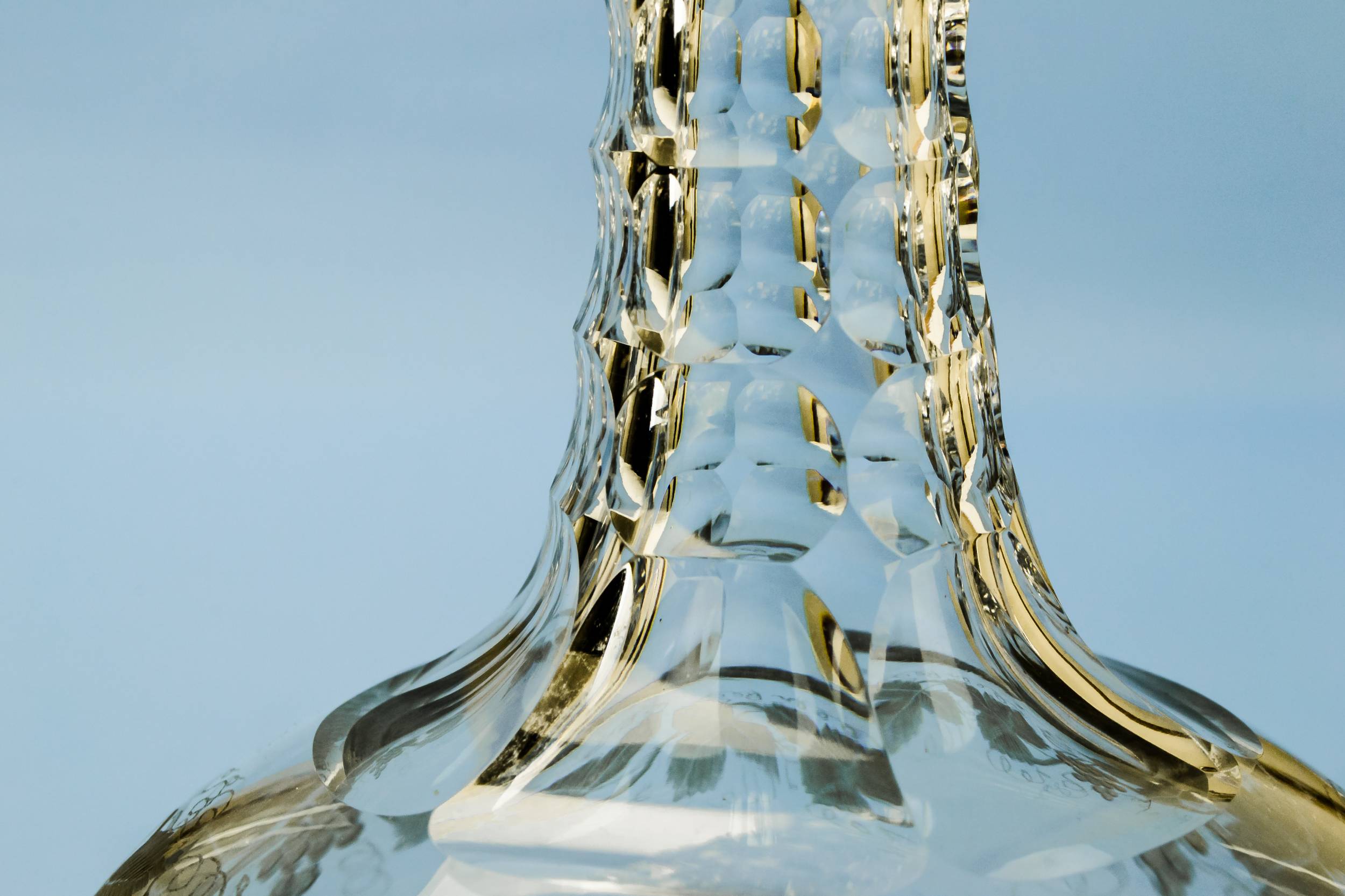 Engraved DECANTER Ovoid — Engraved wine decanter 3