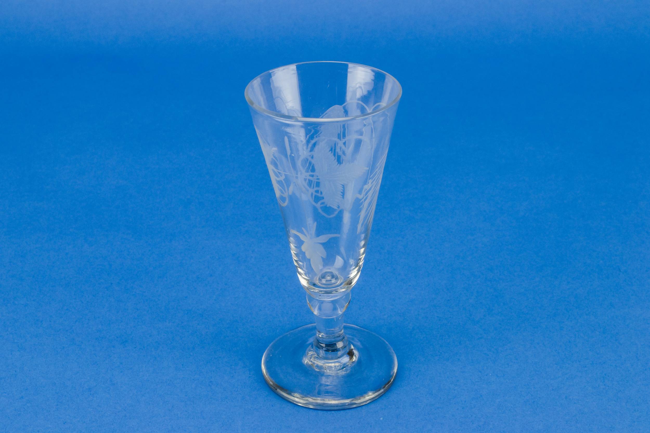 Ale or Champagne — Engraved hops flute glass 3