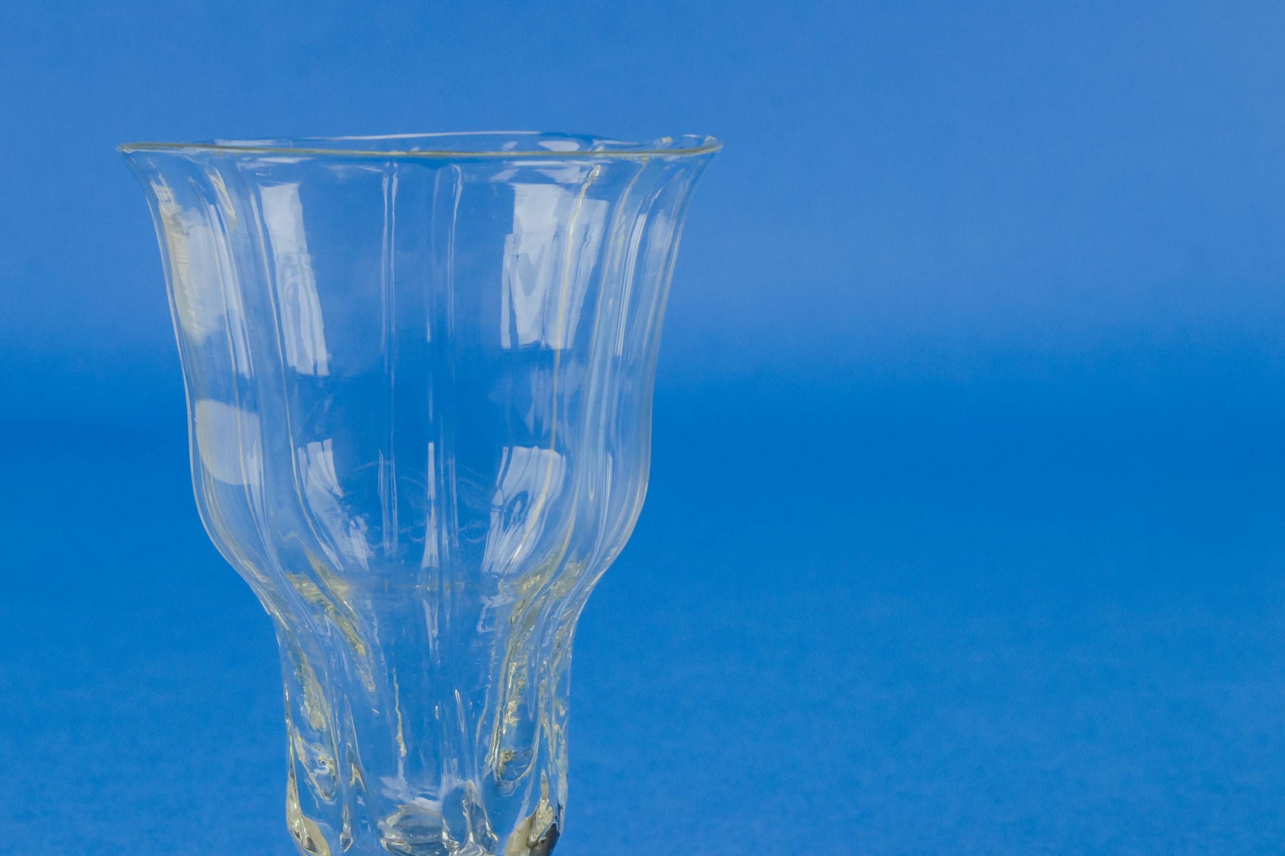 Clear Shabby Chic — Trumpet dessert wine glass 1
