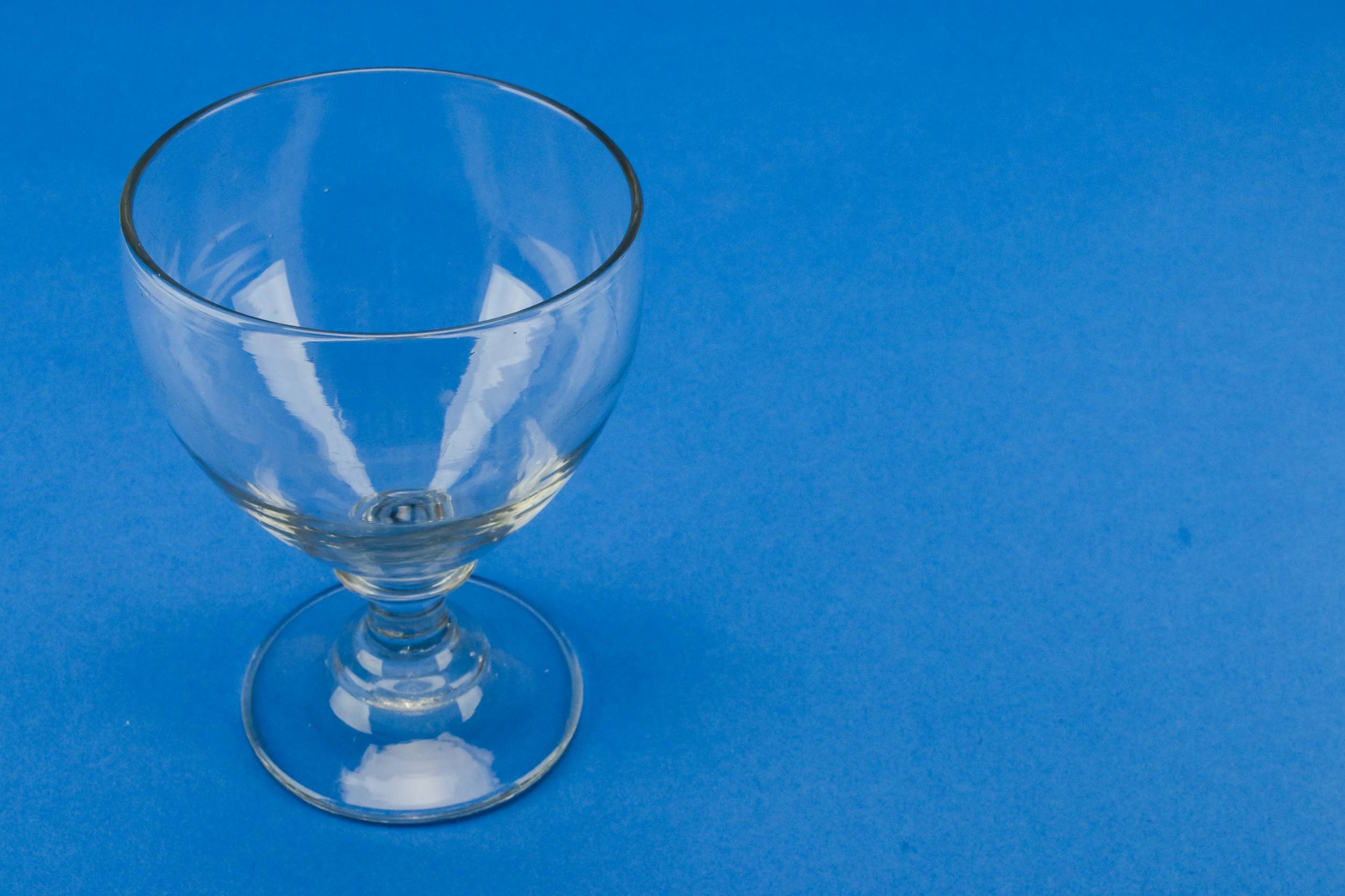 /2 Pint Blown — Wine or beer glass rummer 2