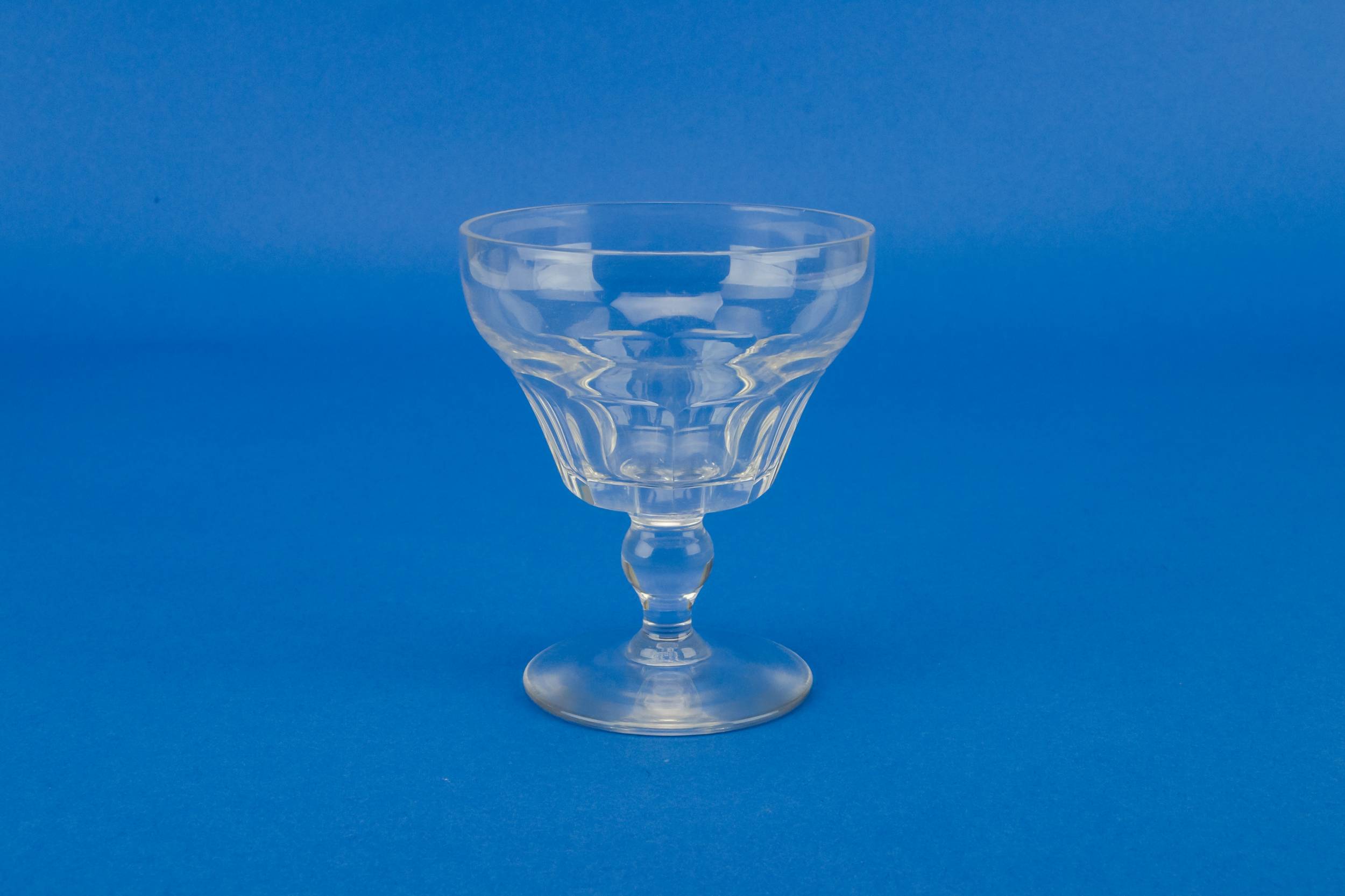 White Wine Glass — Small size glass rummer