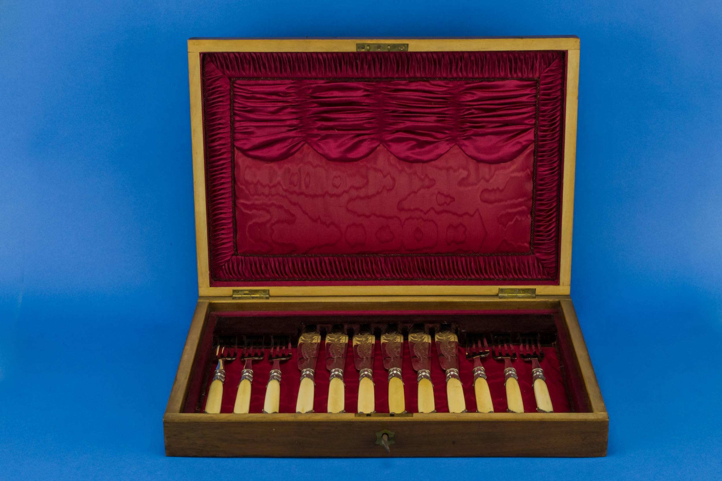 Ivory Art Nouveau — Dining cutlery set for 6 9