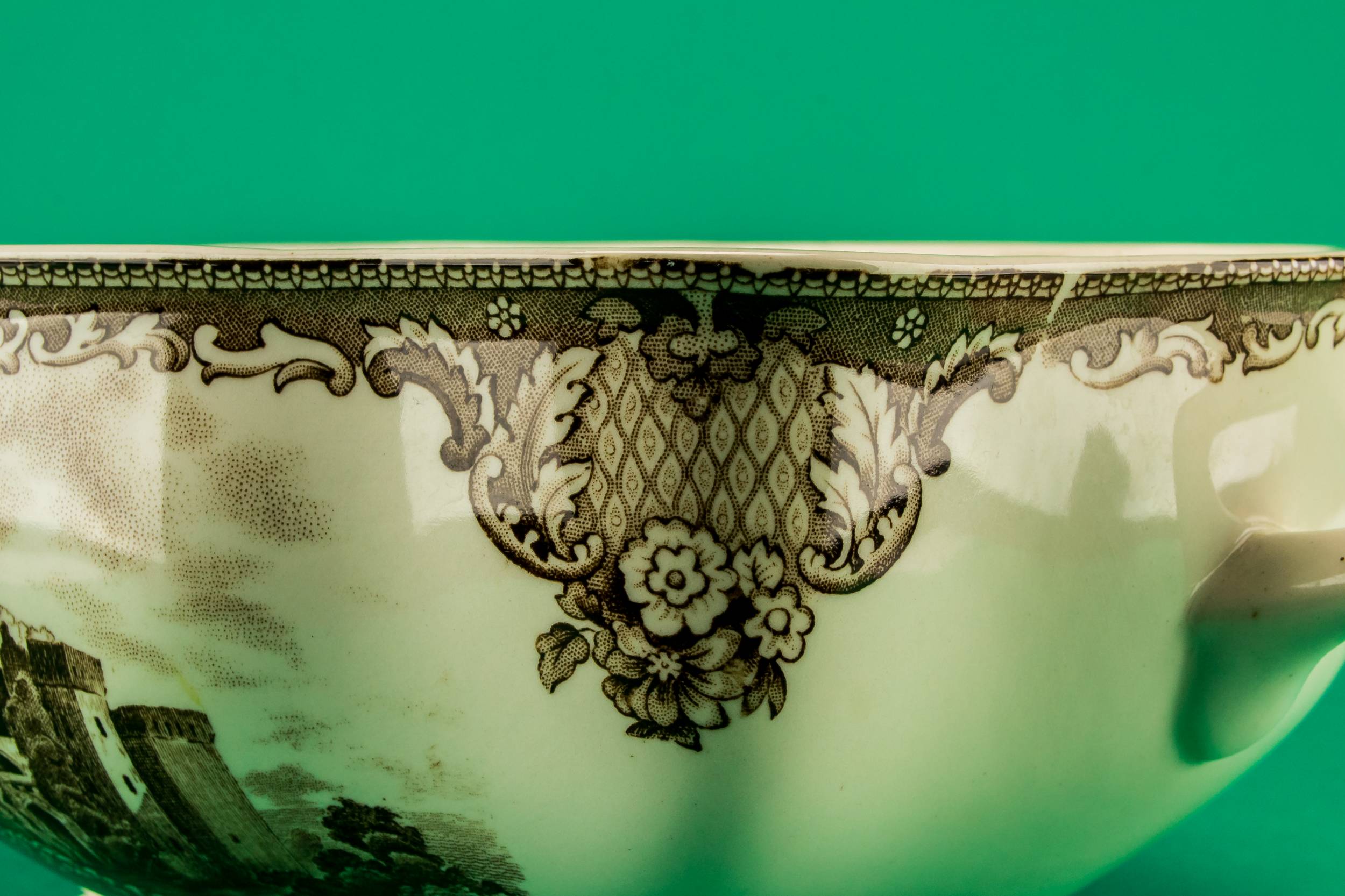 Large Serving Bowl — Large brown serving bowl 3