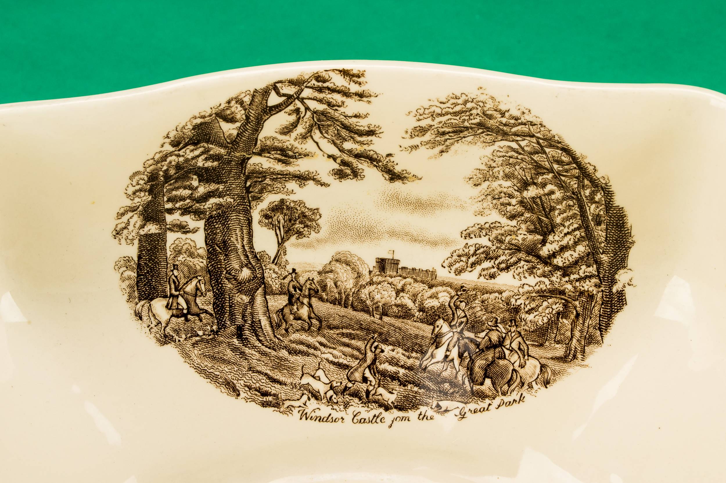 Large Serving Bowl — Large brown serving bowl 5