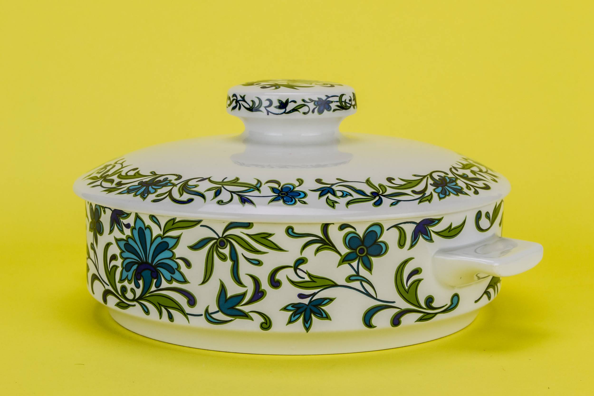 Turquoise Flamboyant Spanish — Turquoise serving tureen 3