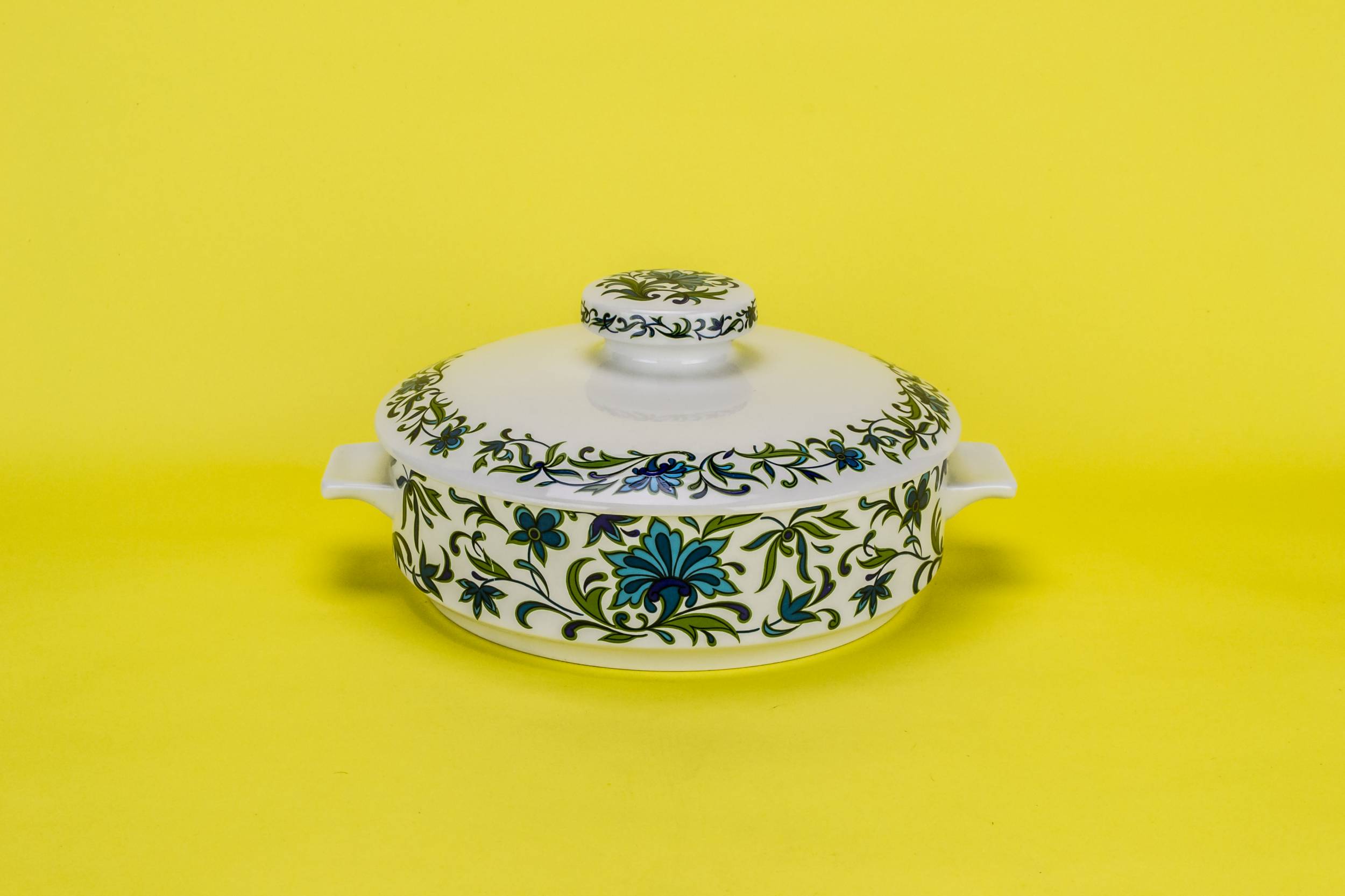 Turquoise Flamboyant Spanish — Turquoise serving tureen