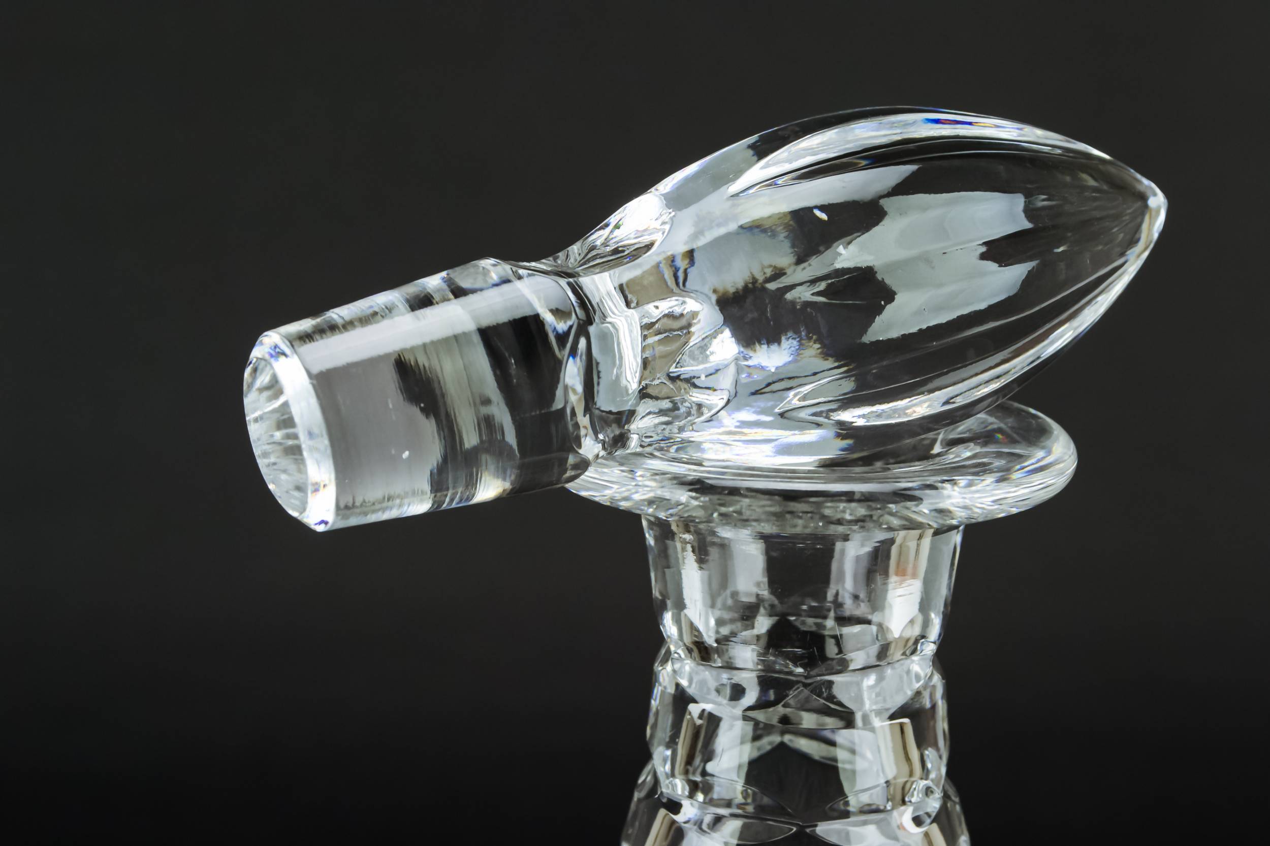 Traditional Cut Glass — Royal Doulton wine decanter 1