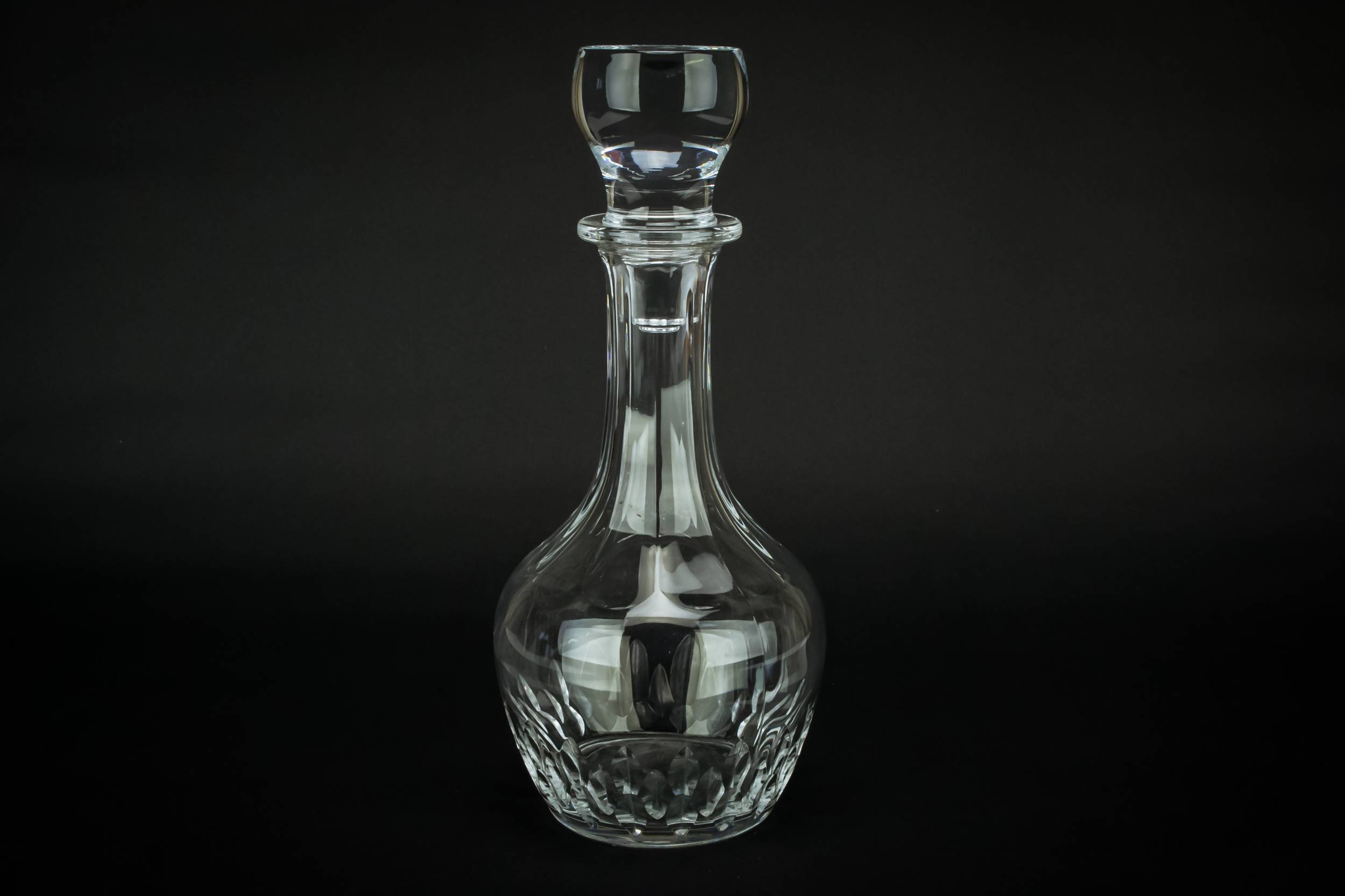 Vintage Liquor Whisky — Robust wine glass decanter