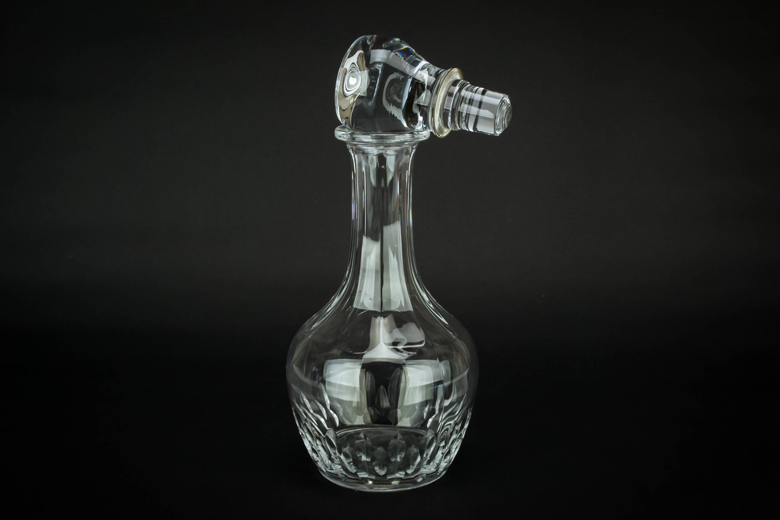 Vintage Liquor Whisky — Robust wine glass decanter 1