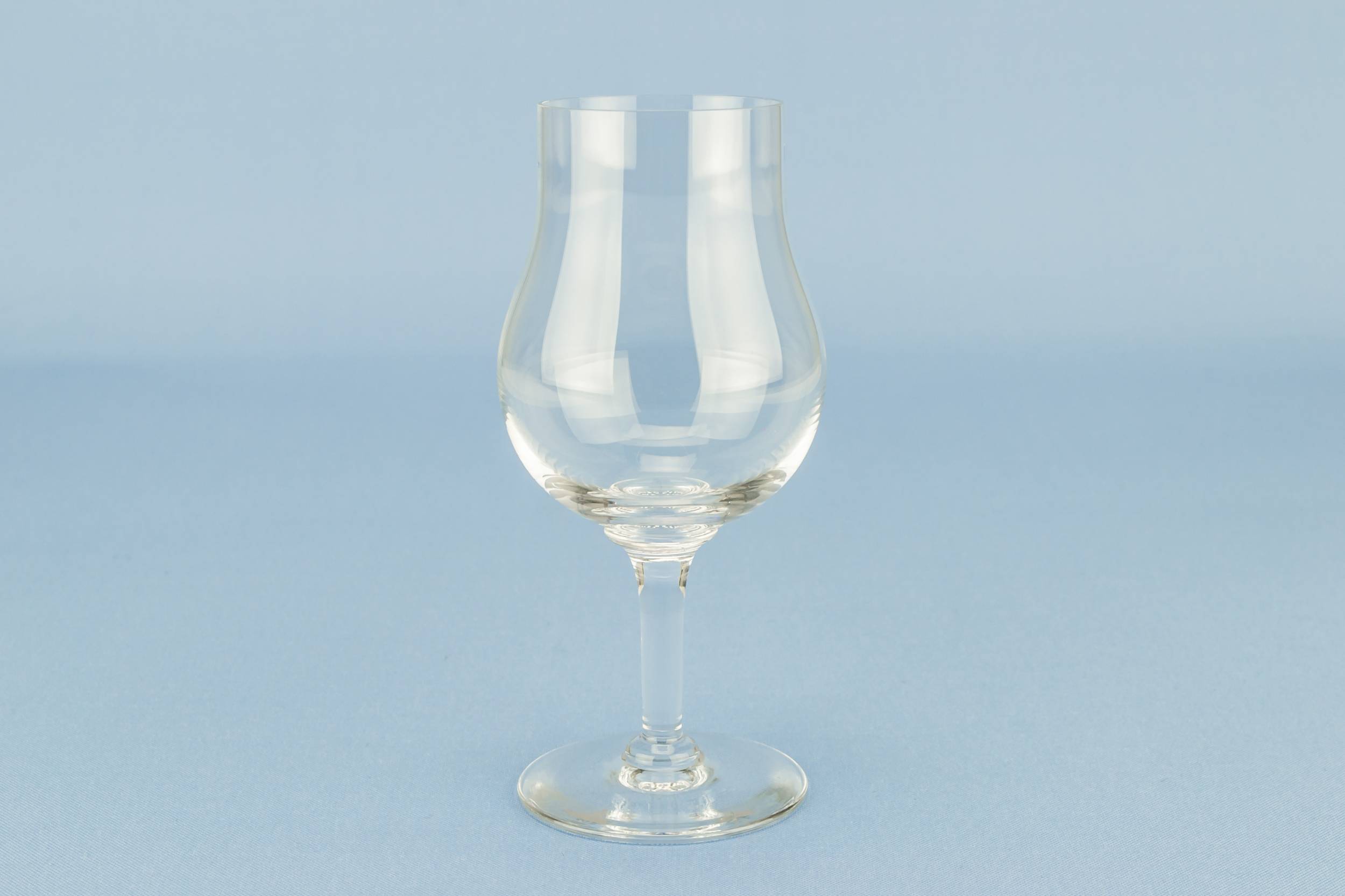 Vintage Mid-century Modern — 4 hurricane cocktail glasses