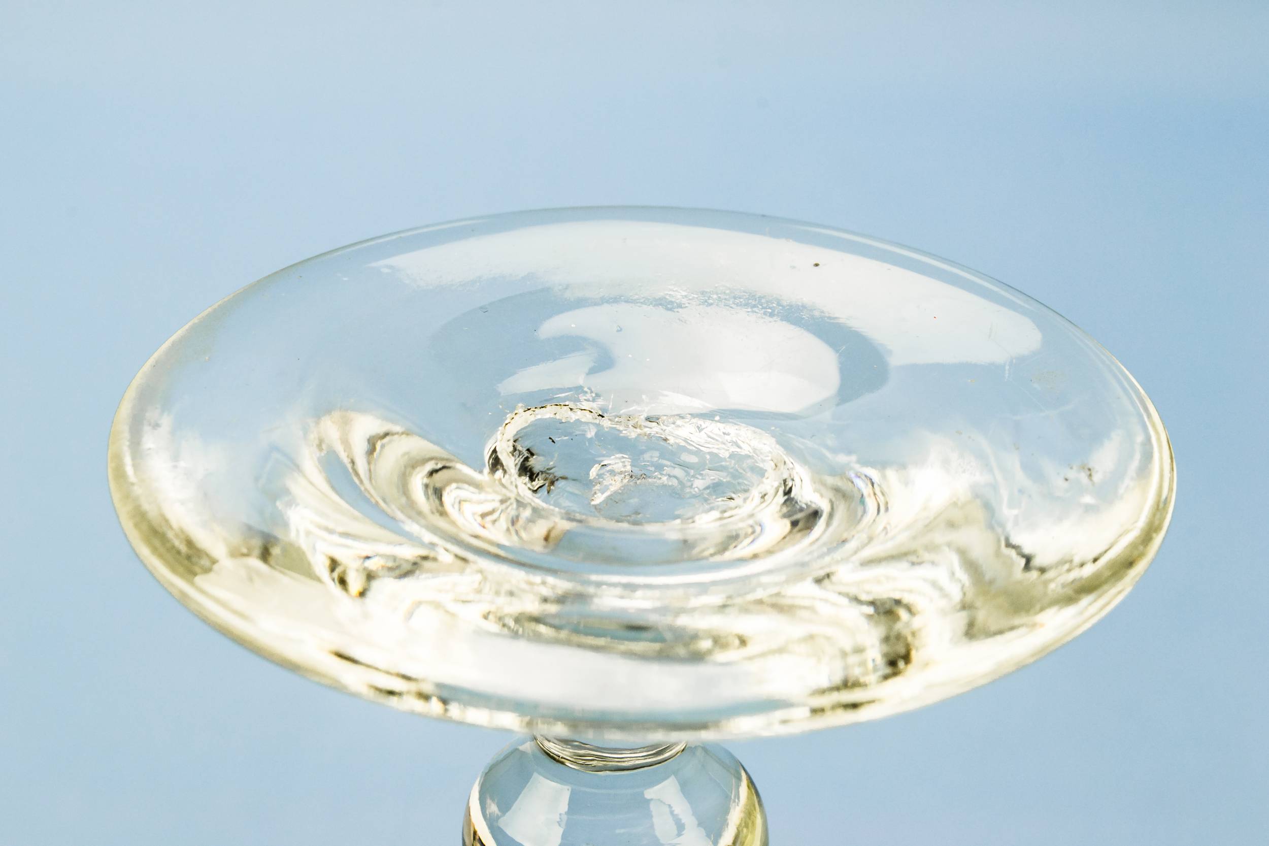 Spectacular Blown Glass — Blown glass Champagne flute 2