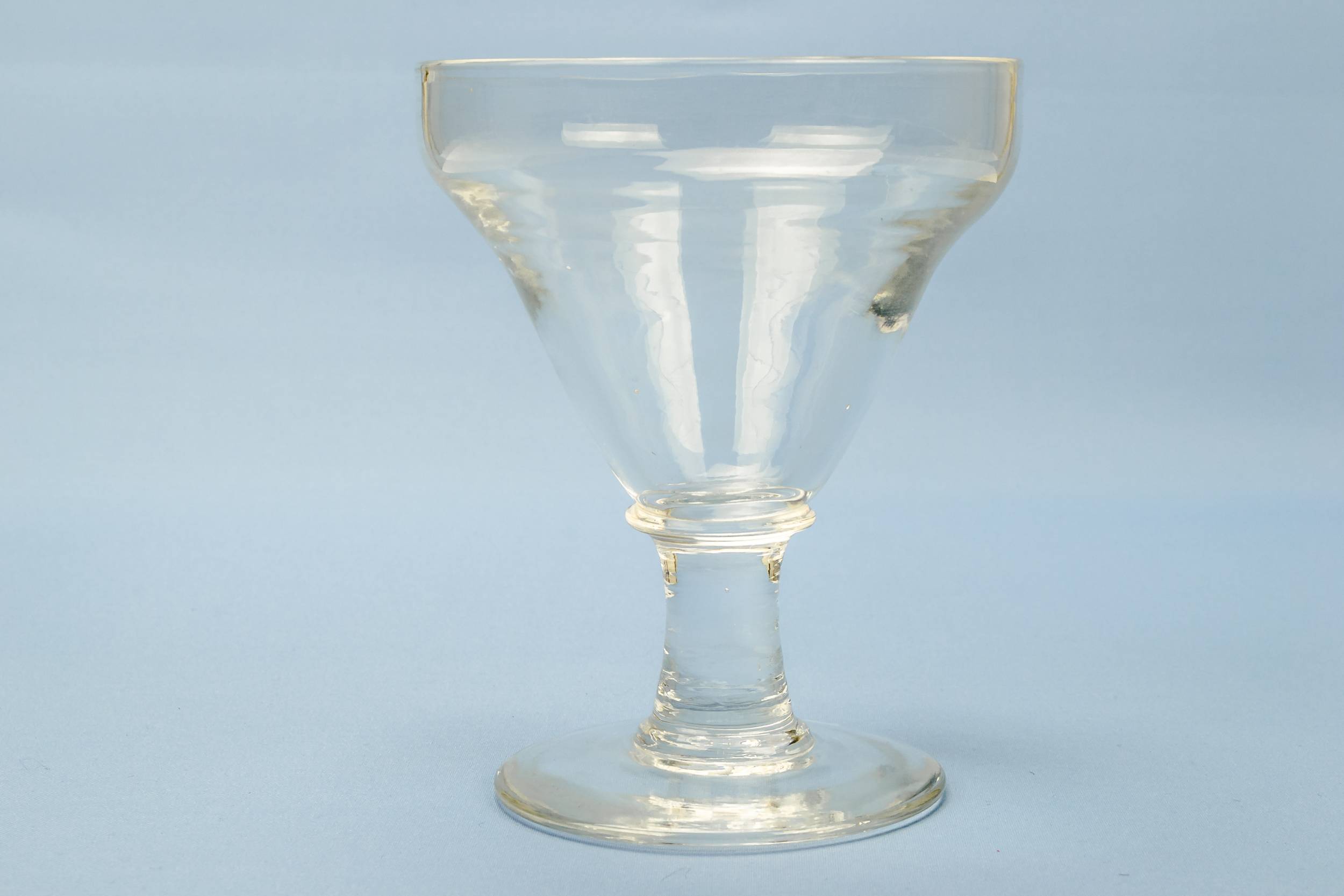 Clear Antique Punch — Large beer glass 1