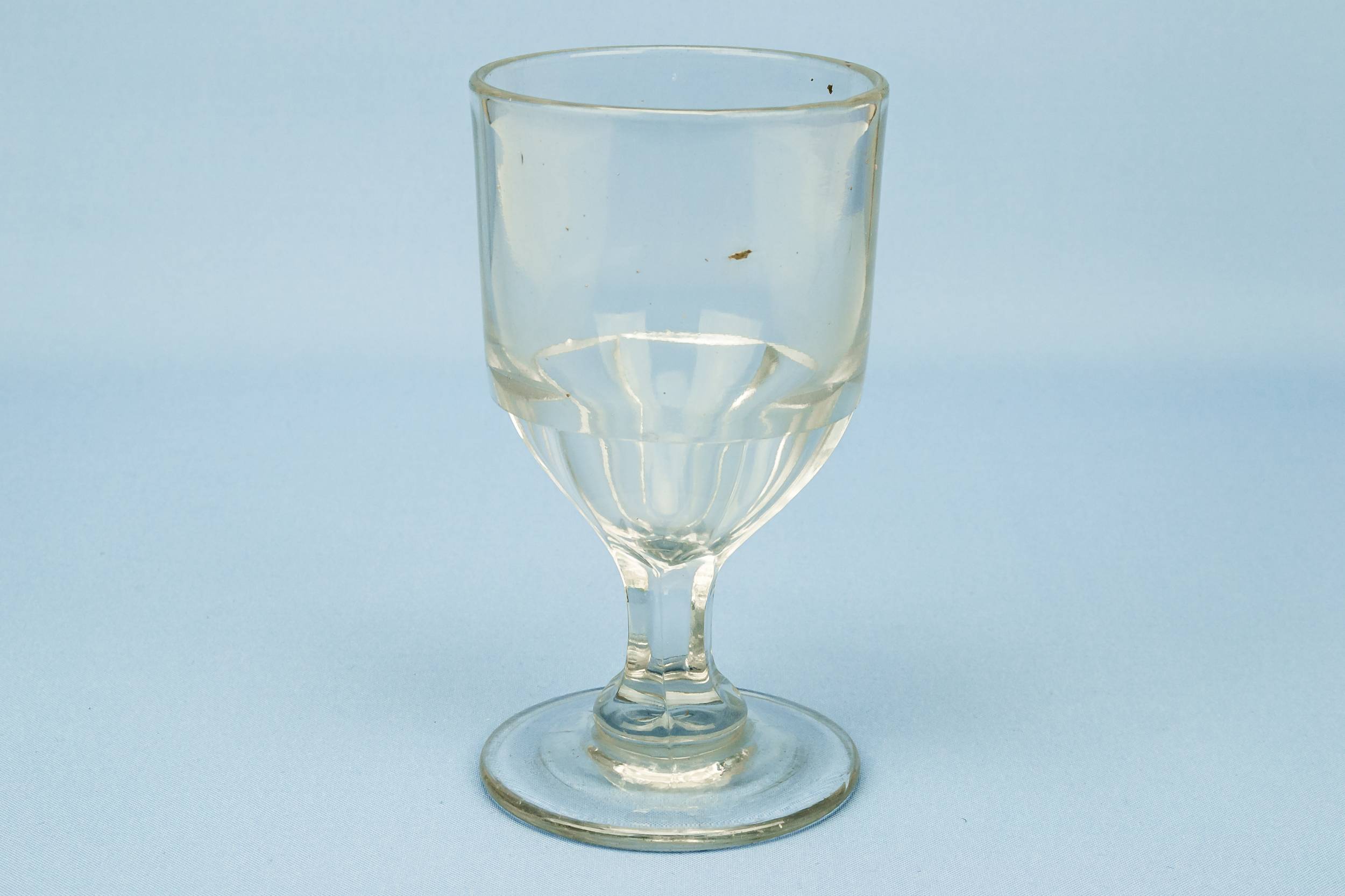 Victorian Clear Panelled — Hexagonal wine glass 3