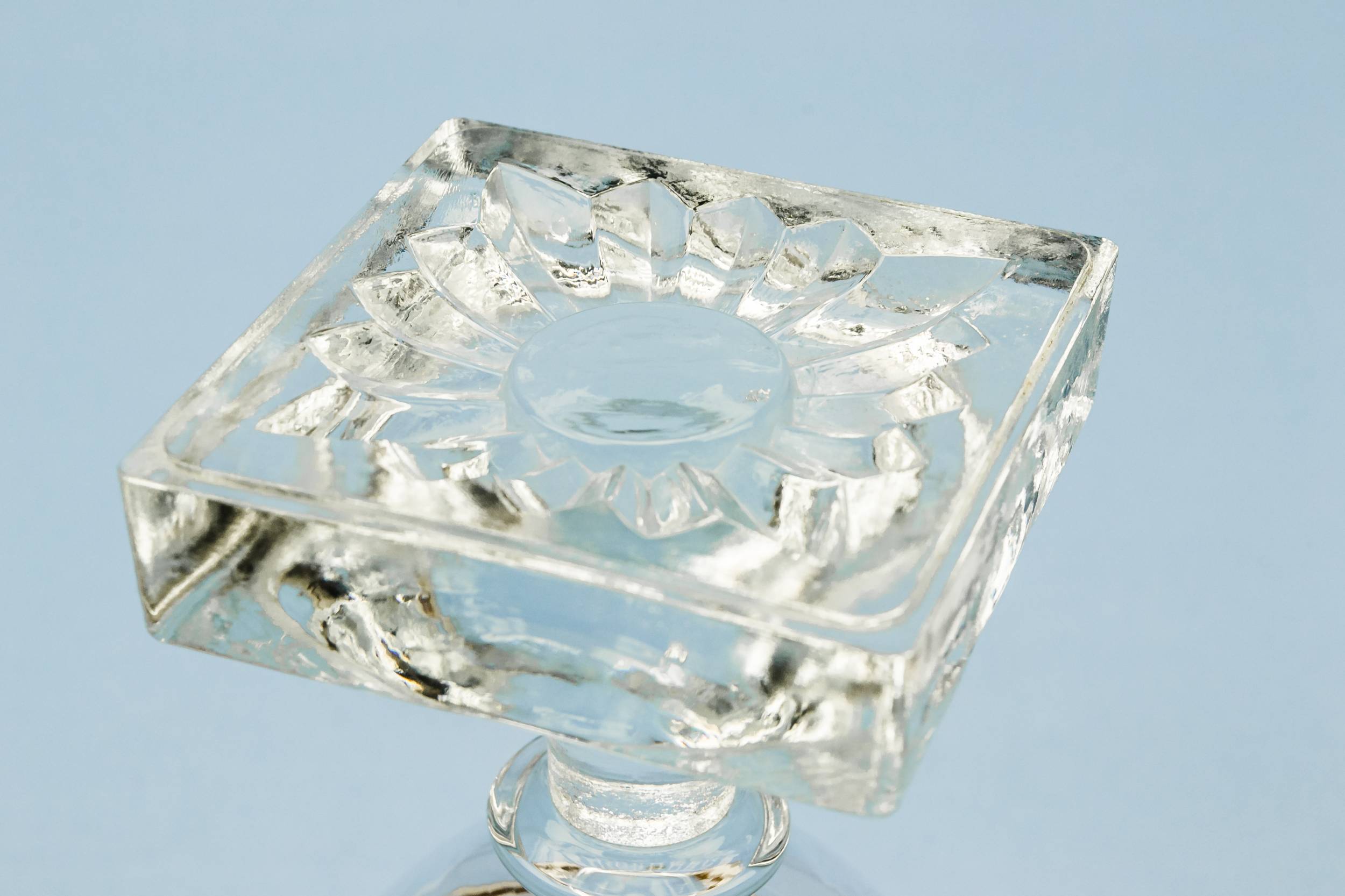 Clear Georgian Floral — Engraved wine glass 3