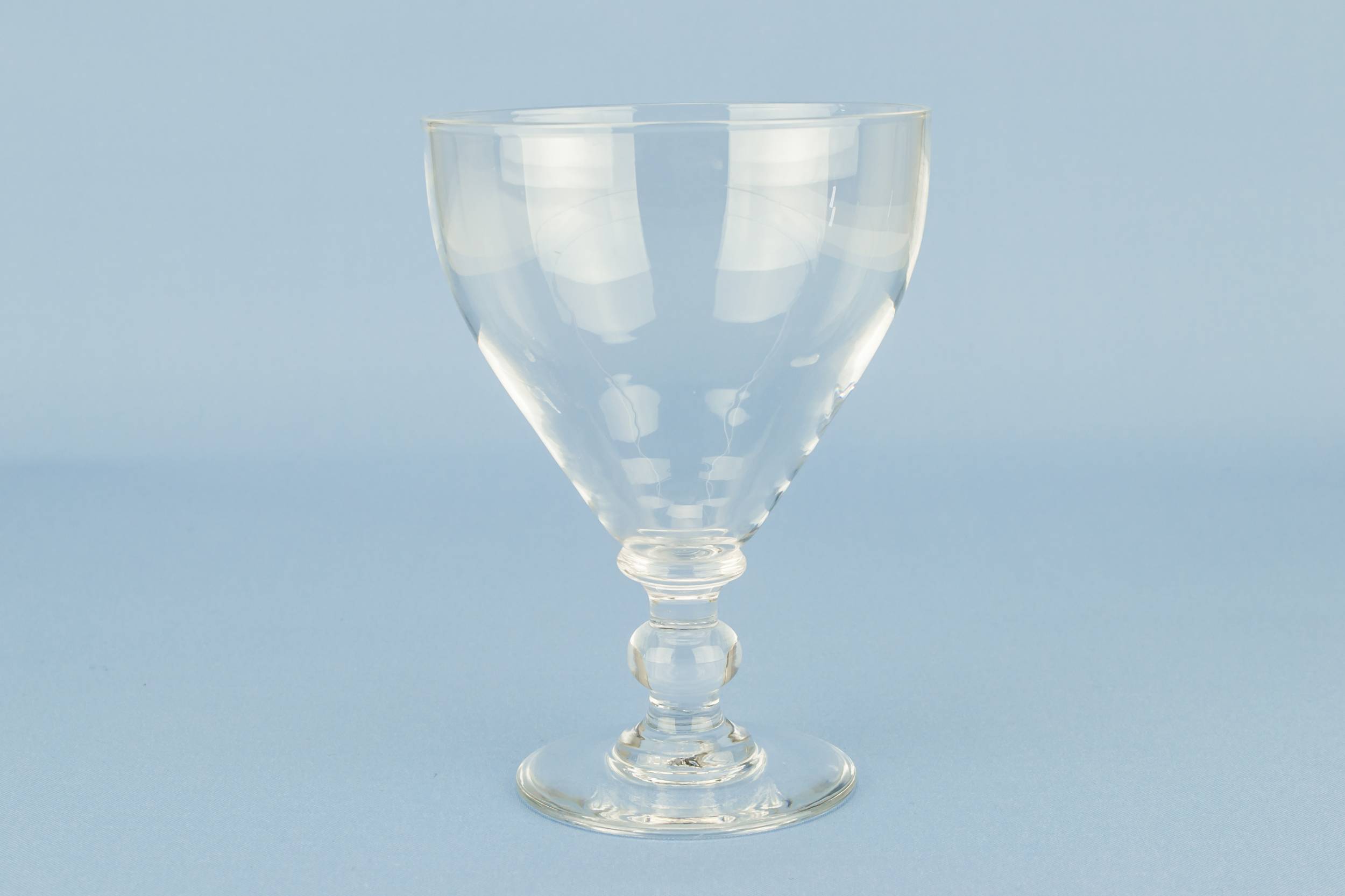 Clear Spectacular Minimalist — Large glass wine rummer