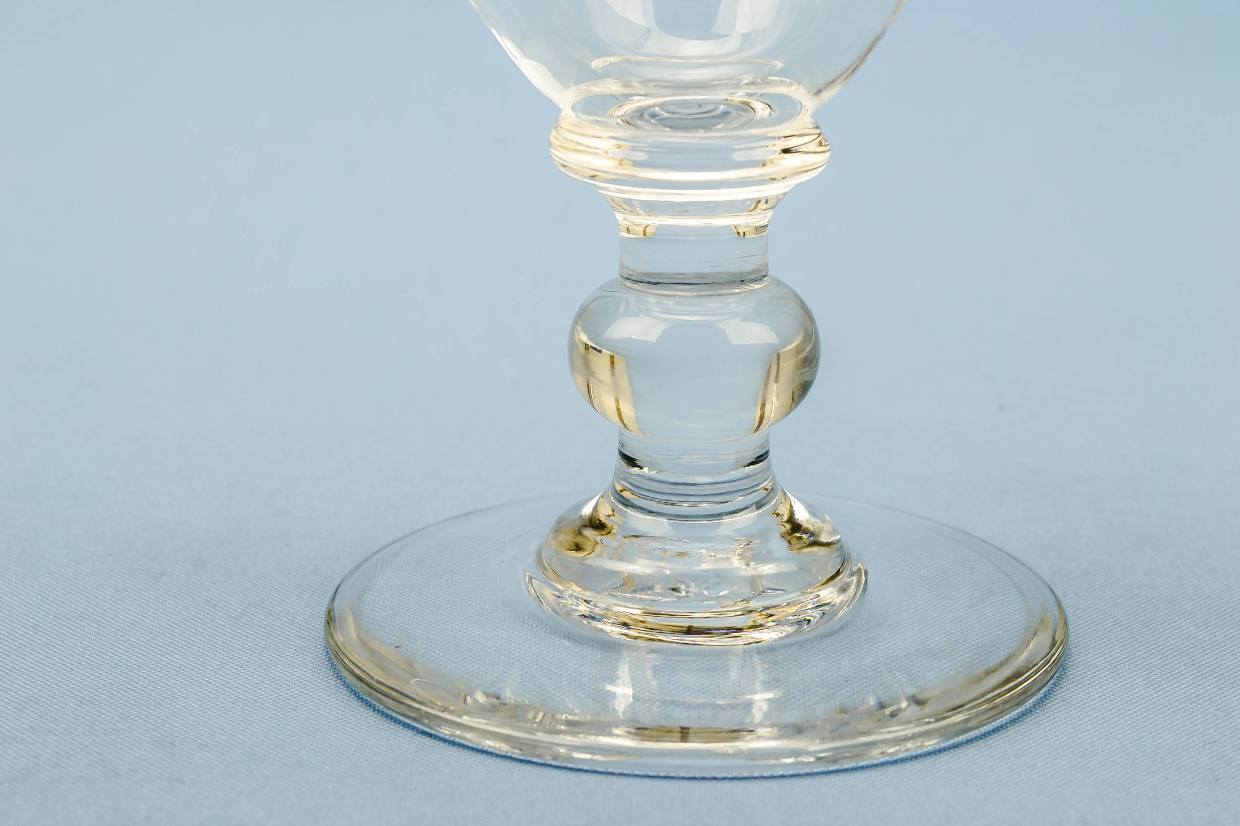 Clear Spectacular Minimalist — Large glass wine rummer 4