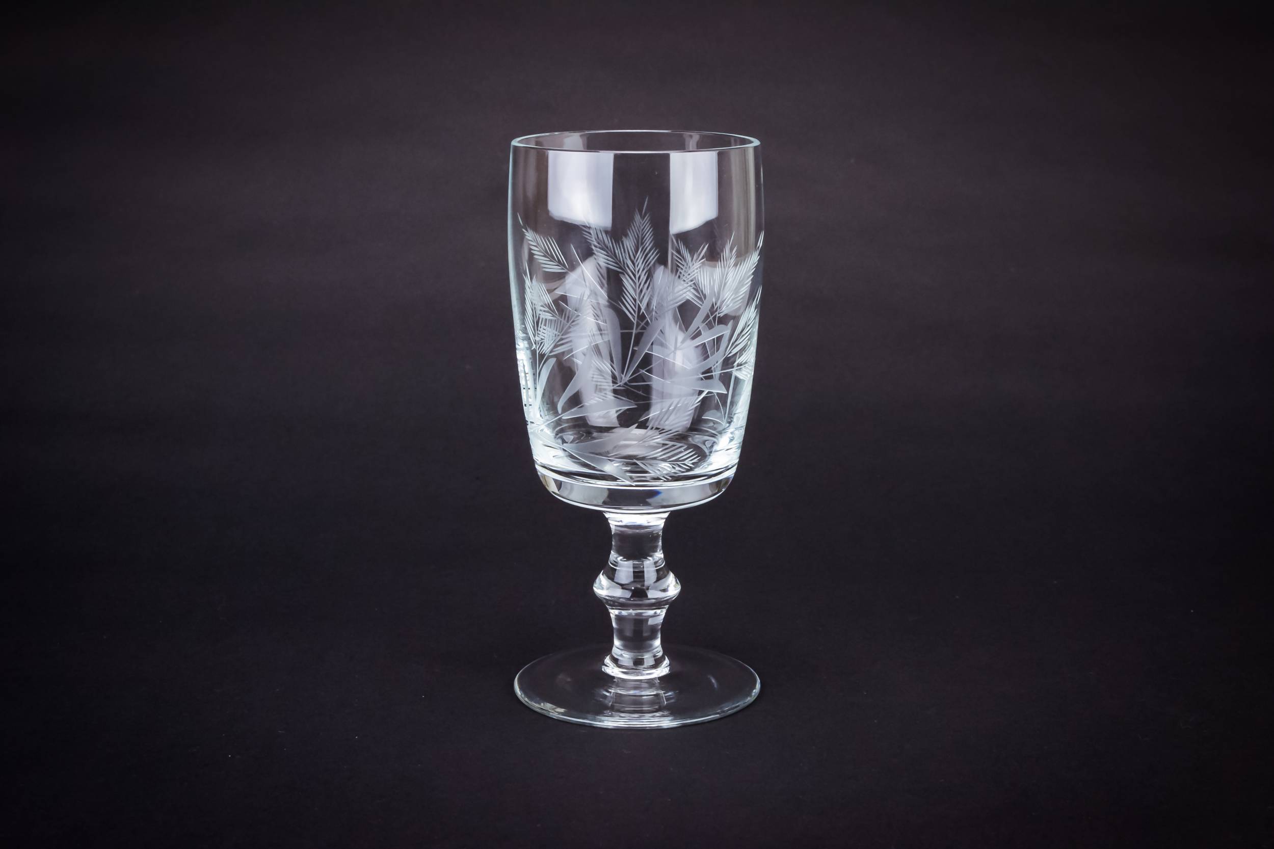 Clear Vintage Floral — 6 engraved wine glasses