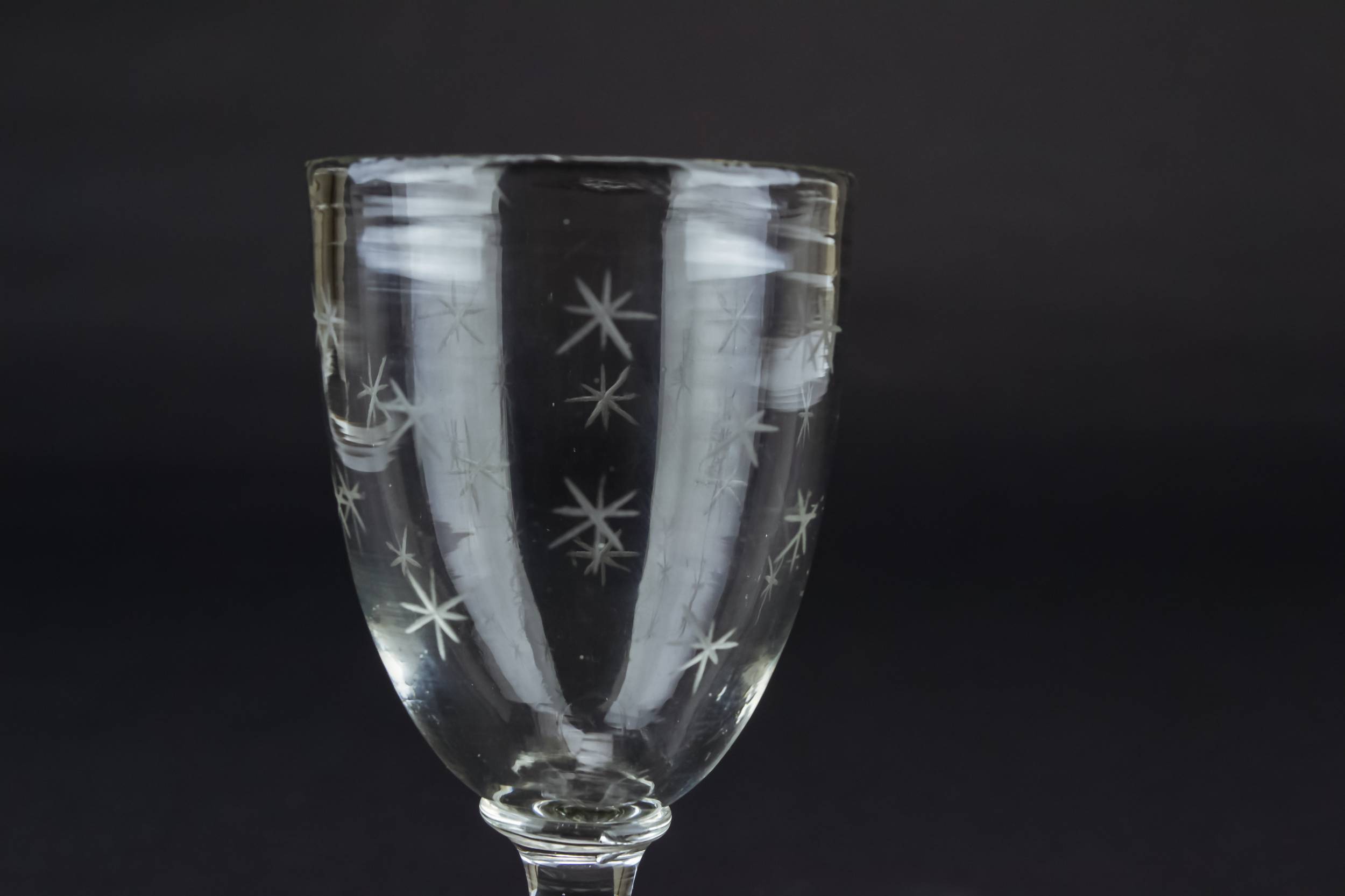 Clear Elegant Stars — Star engraved port glass 1