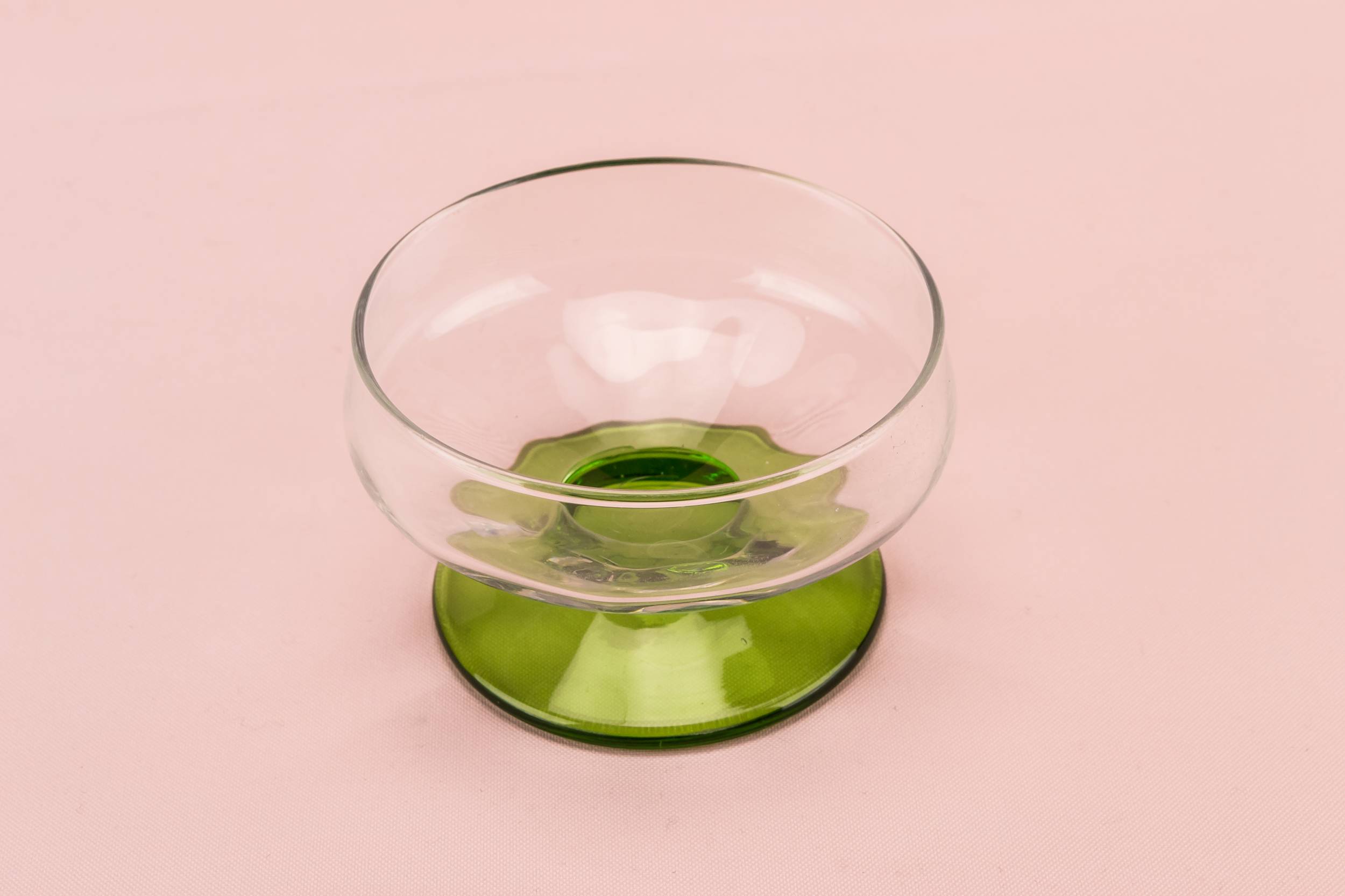 Glass Vintage Minimalist — 6 dessert green glass bowls 1