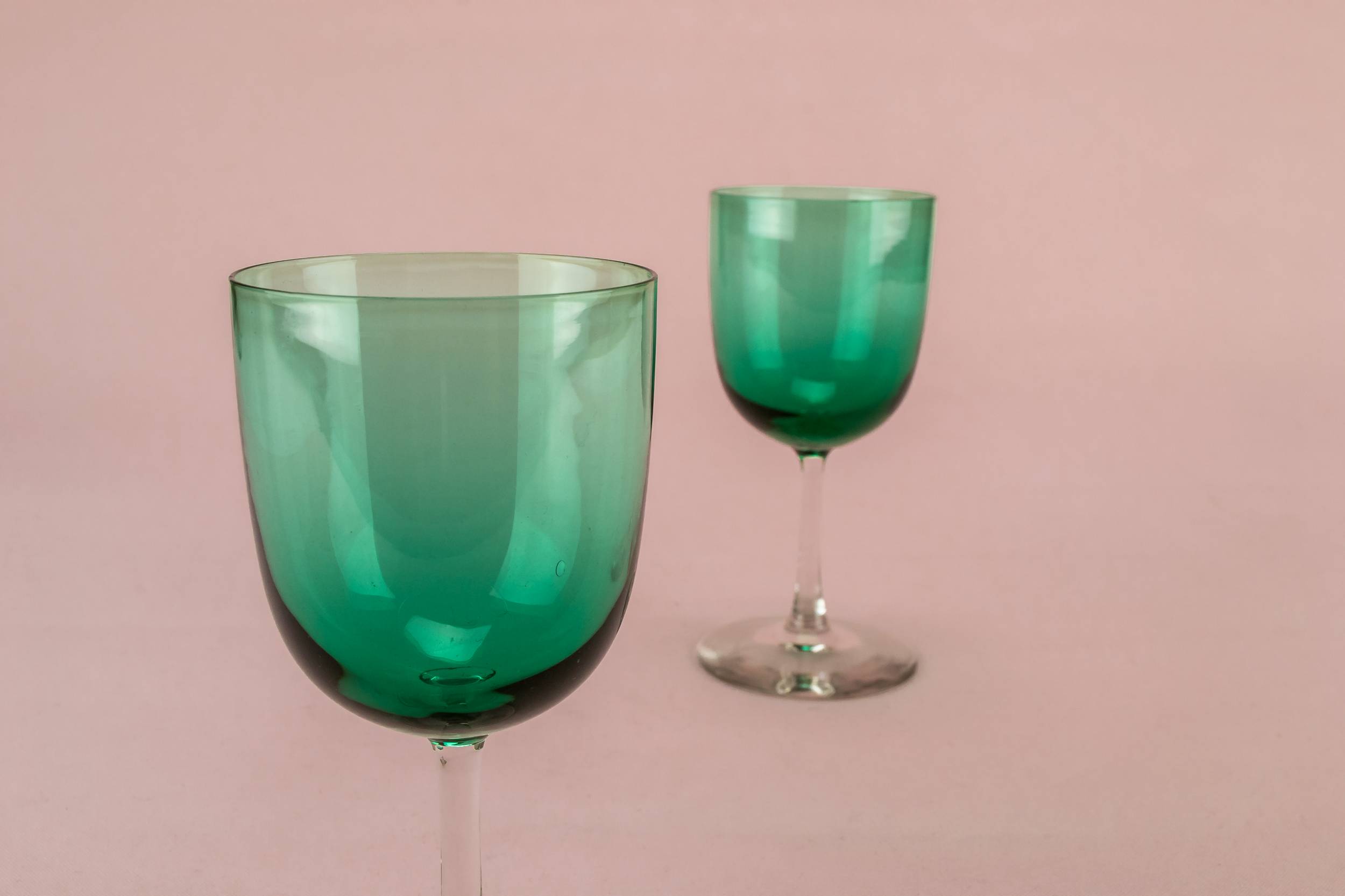 Victorian Antique Minimalist — 2 dessert wine green glasses 1