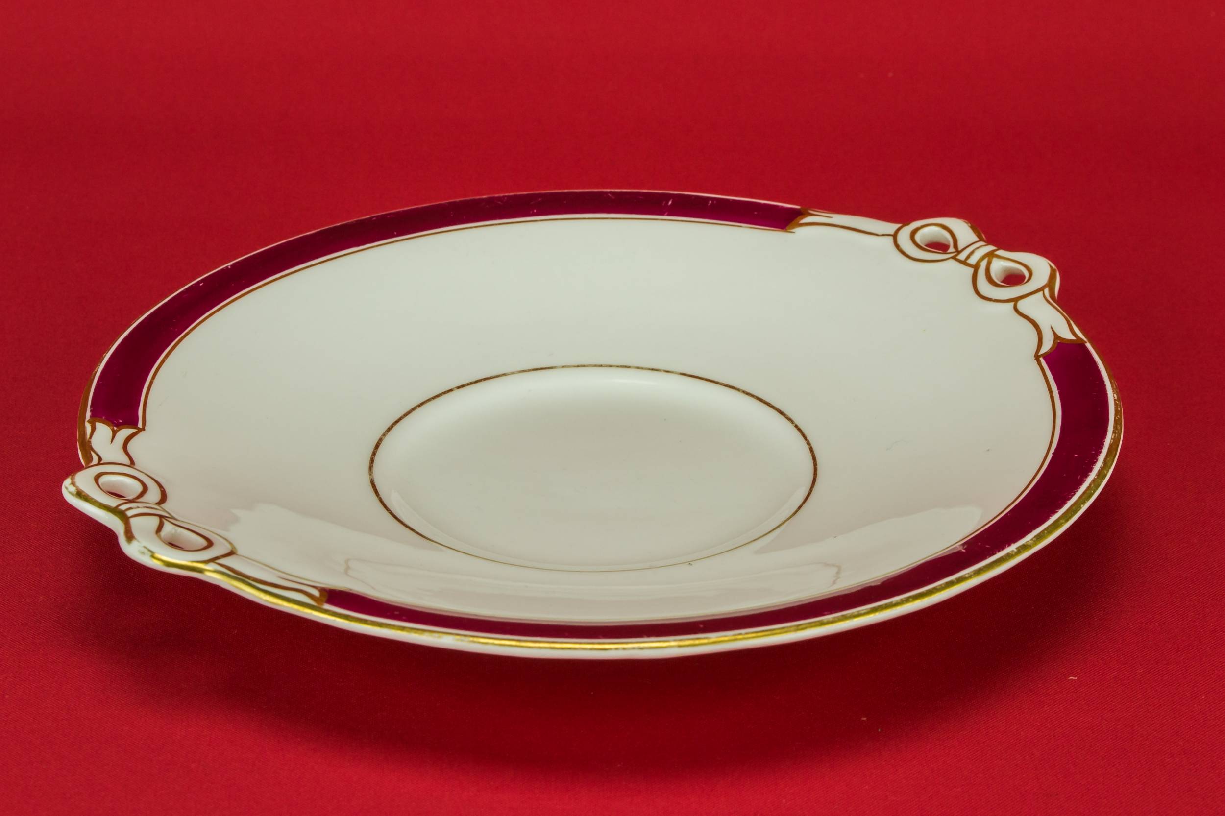 Persons Antique Elegant — Crimson tea set for 6 1