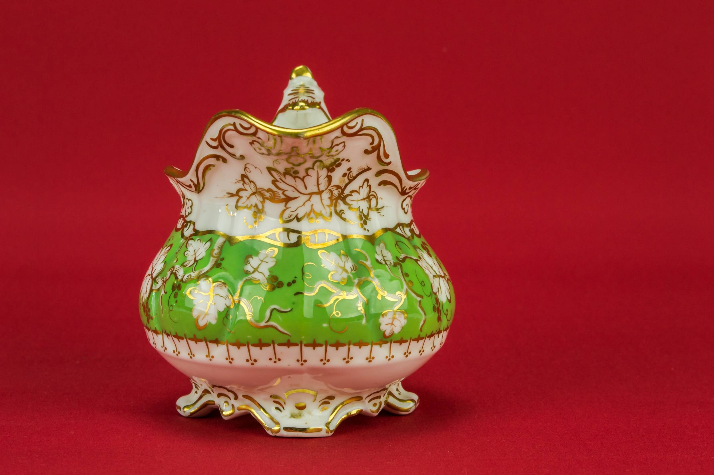 Neo-classical Opulent Grapes — Sugar bowl and milk jug 4