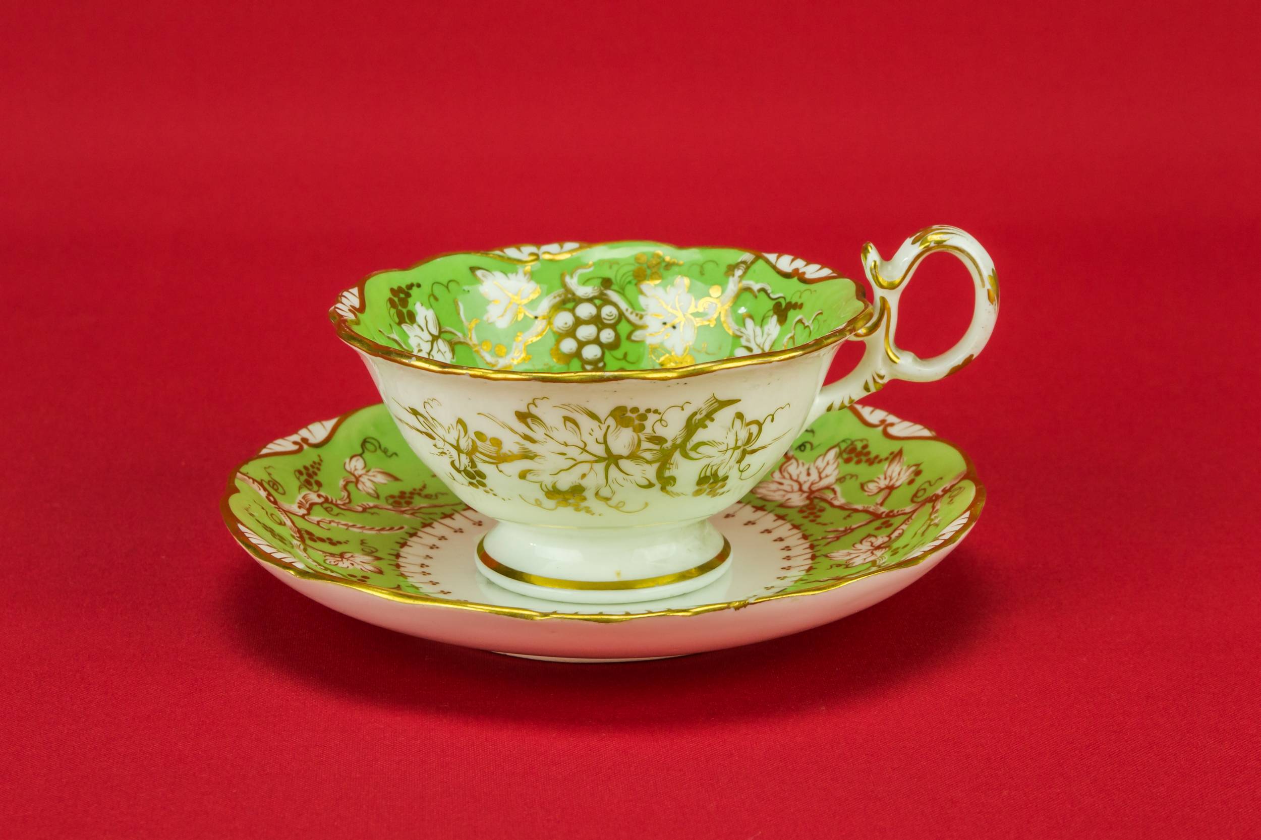 Persons Antique Spectacular — Green and gold tea set for 6