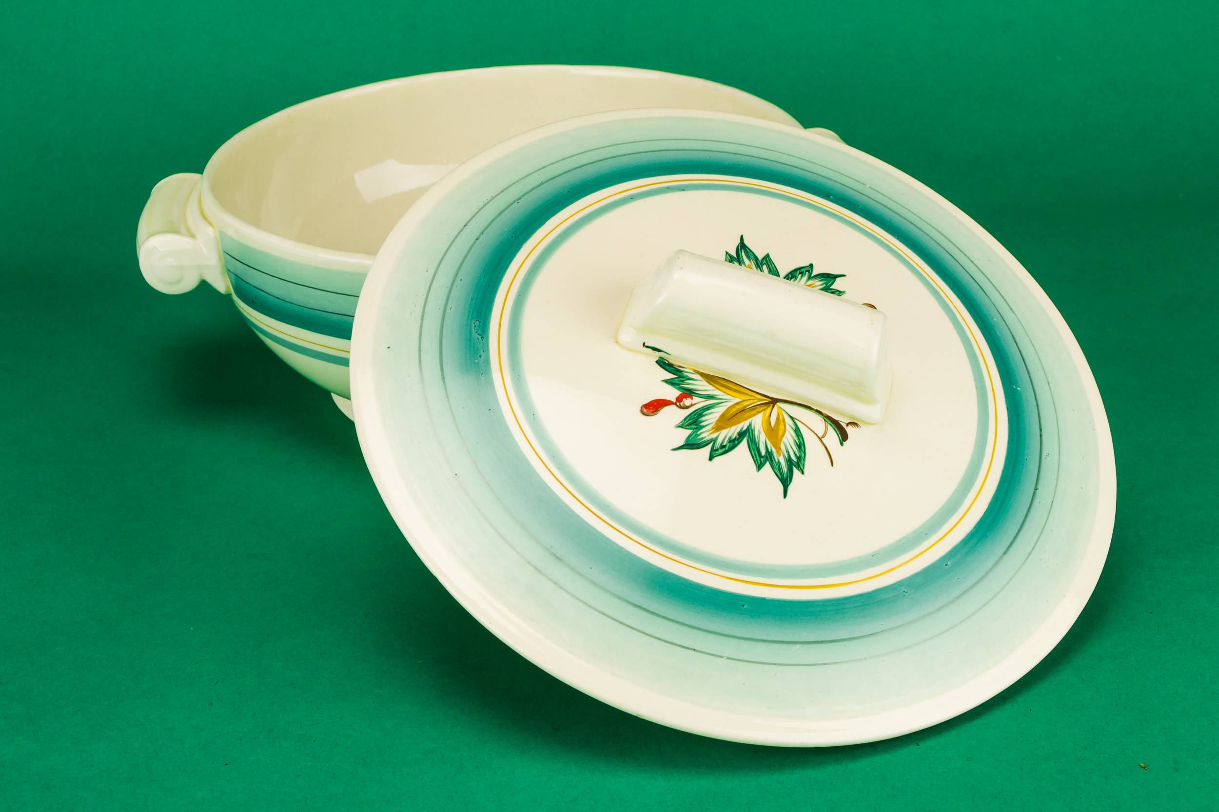Classical Vintage TUREEN — Vegetable serving tureen 2
