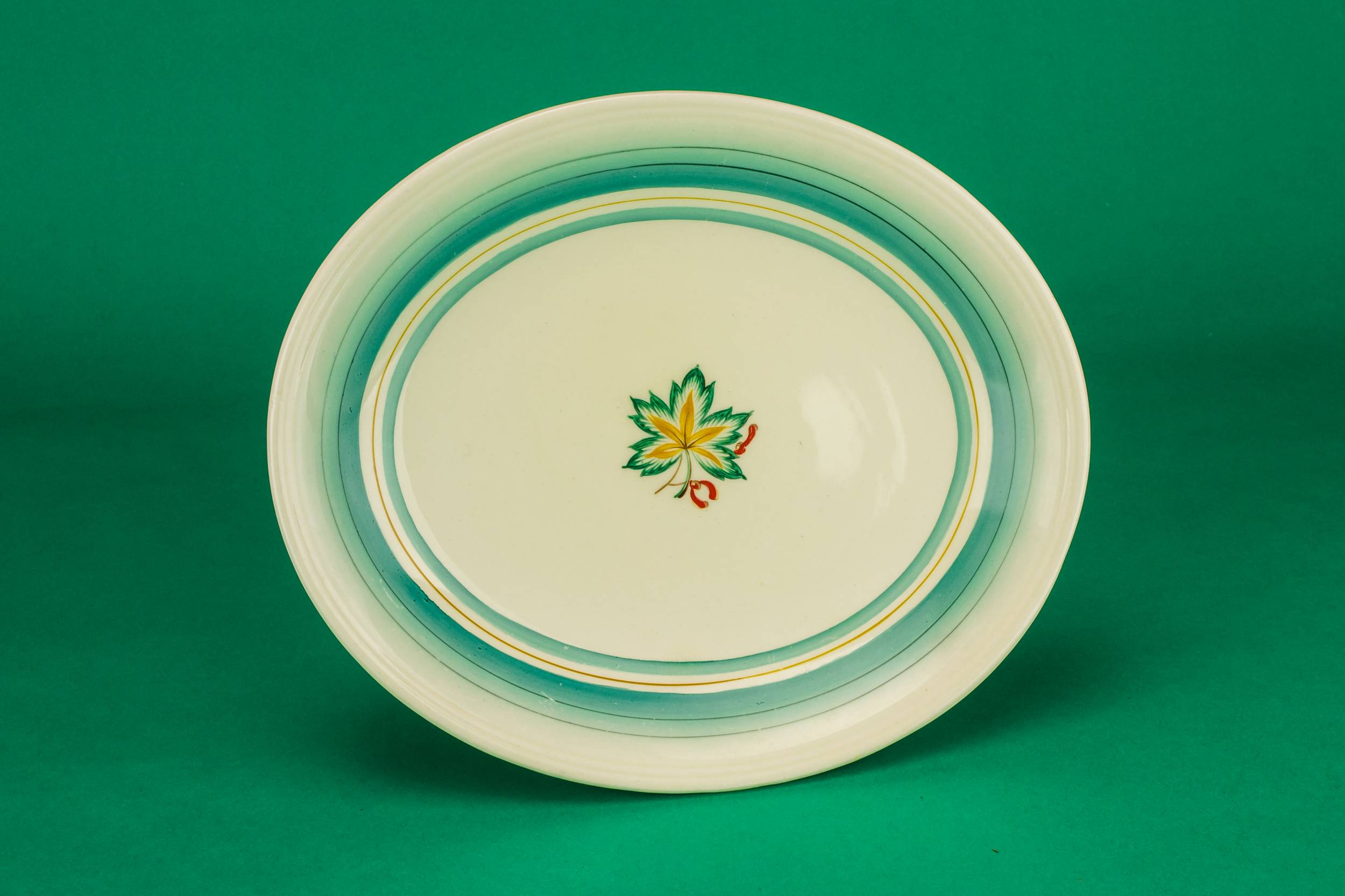 Classical Vintage Grindley — Small green serving platter