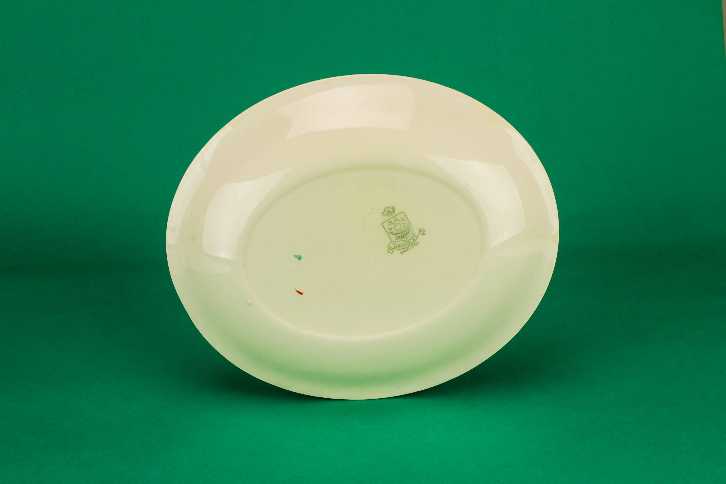 Classical Vintage Grindley — Small green serving platter 2