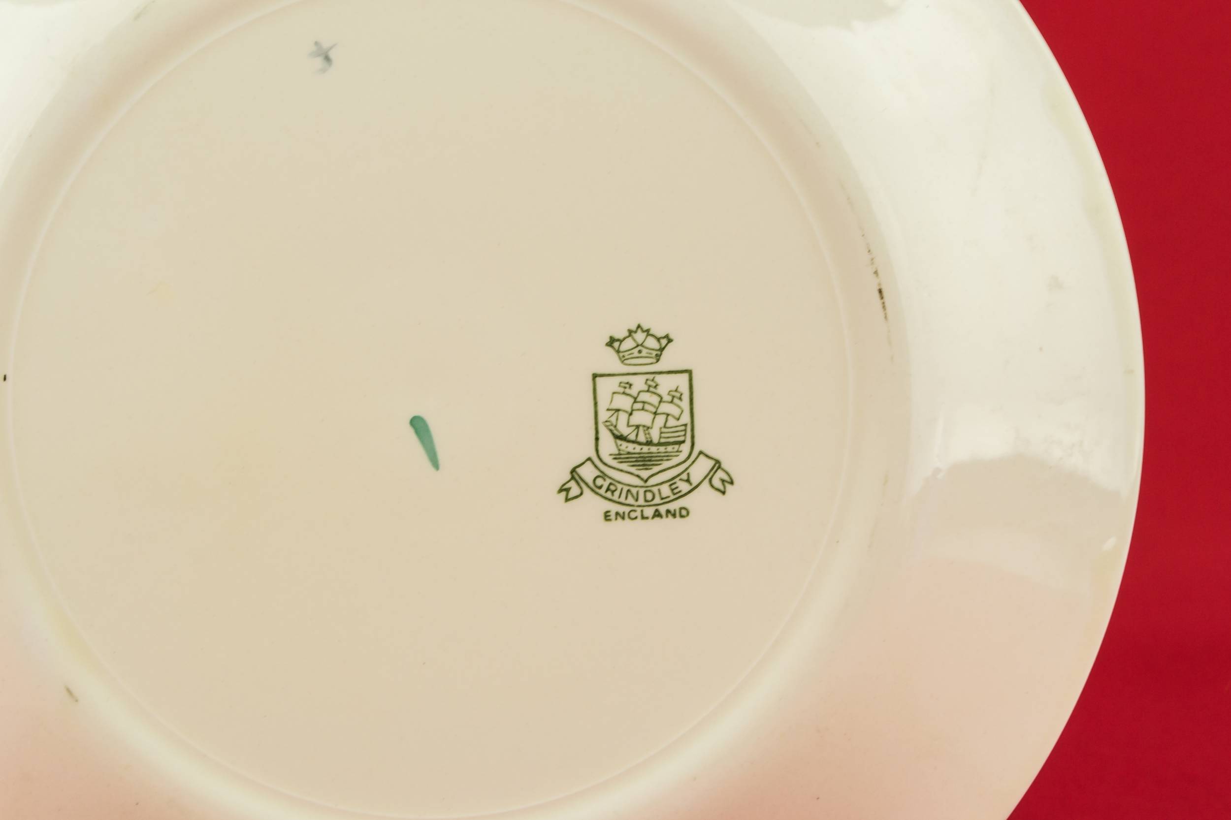 Elegant Vintage Stripy — 6 medium green plates 2