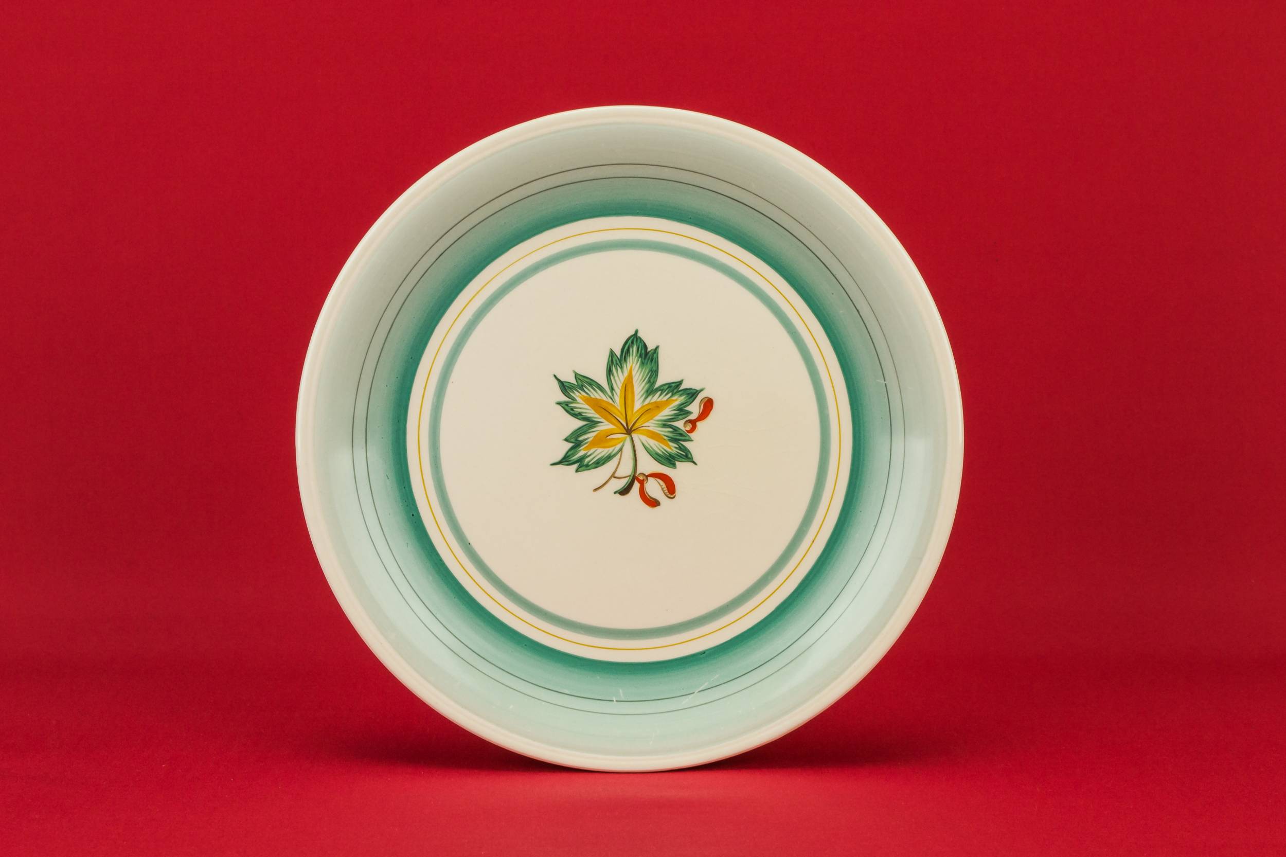 Elegant Vintage Stripy — 6 medium green plates
