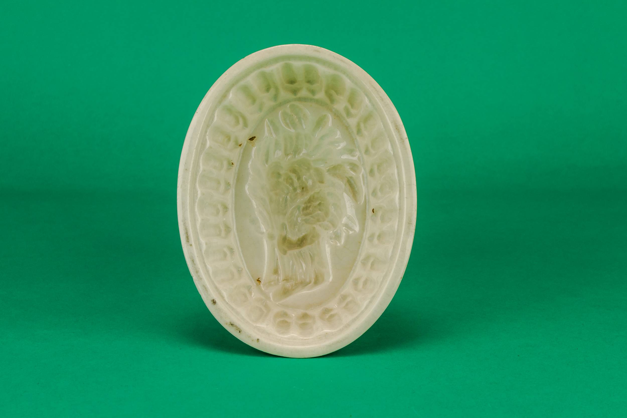 Victorian White Floral — Jelly baking mould