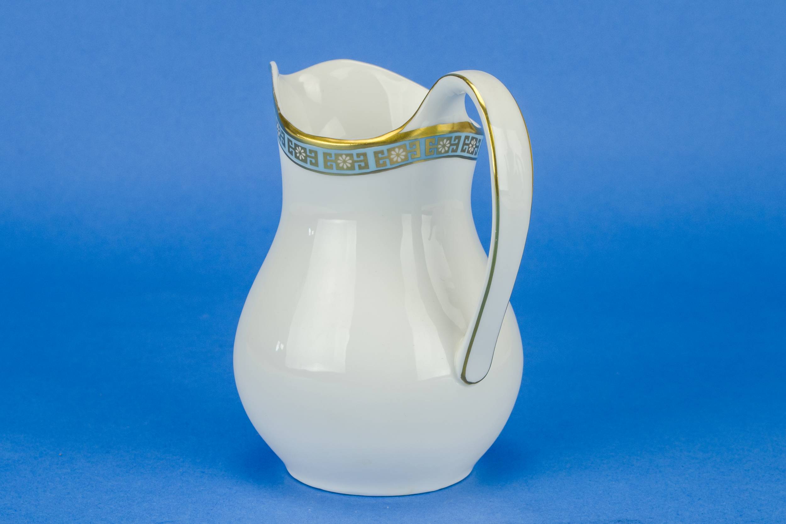 Retro Luxurious Royal — Royal Doulton tea set 2