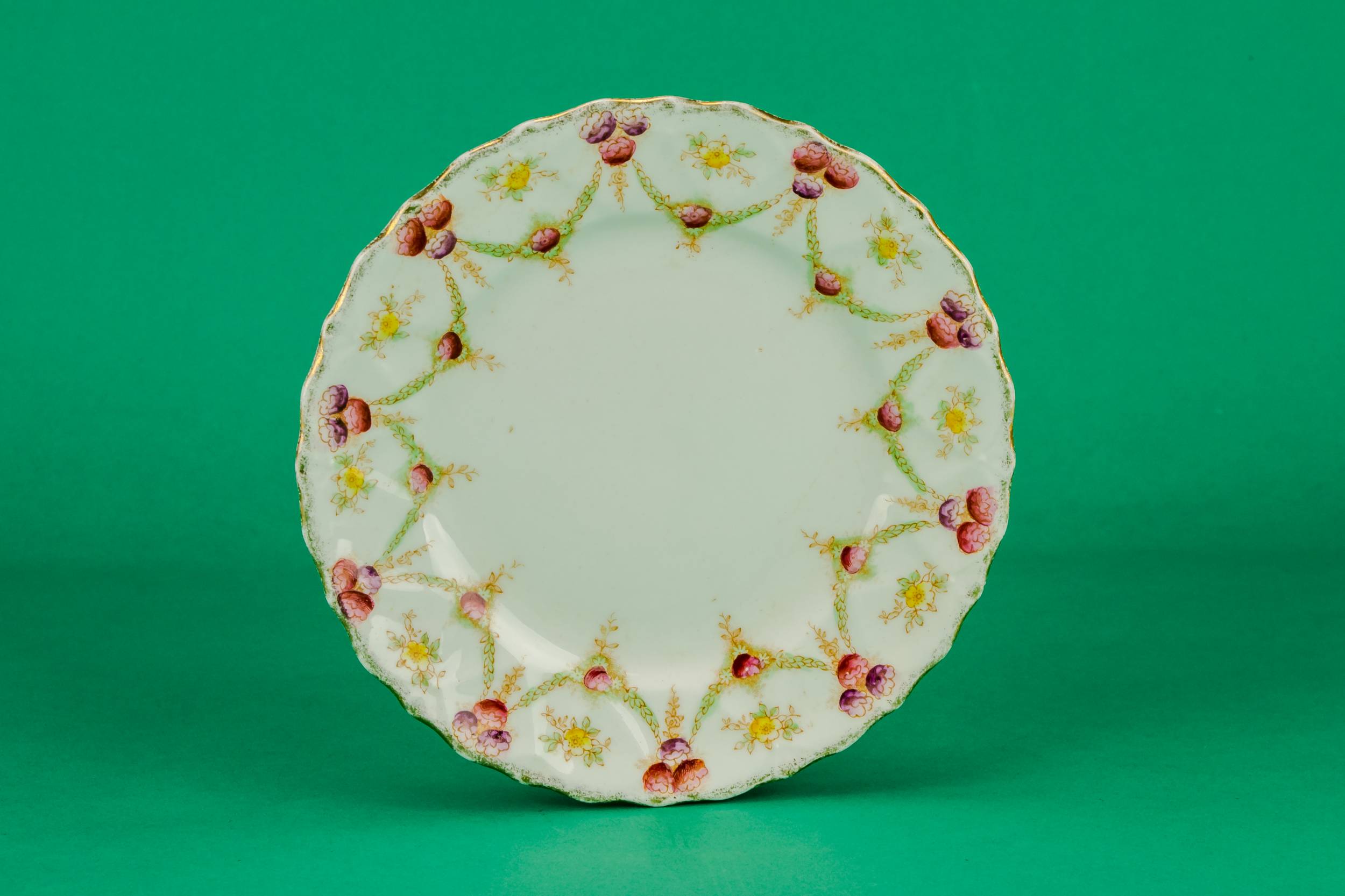 Edwardian Classical Porcelain — 3 Edwardian porcelain plates