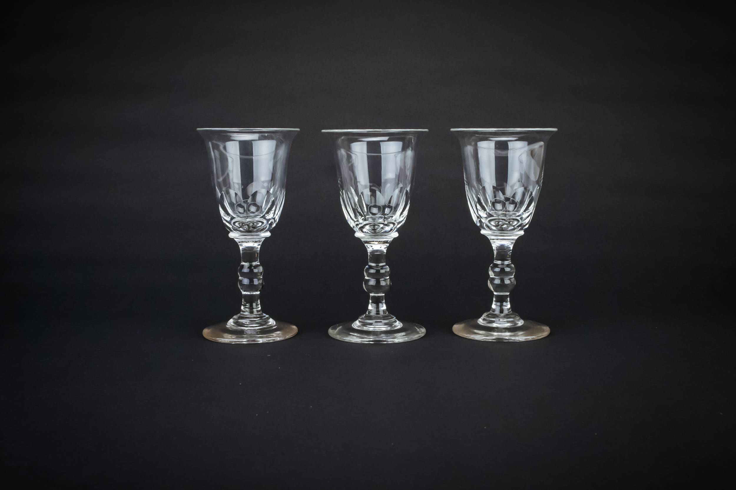 Antique Clear Panelled — 3 dessert wine glasses