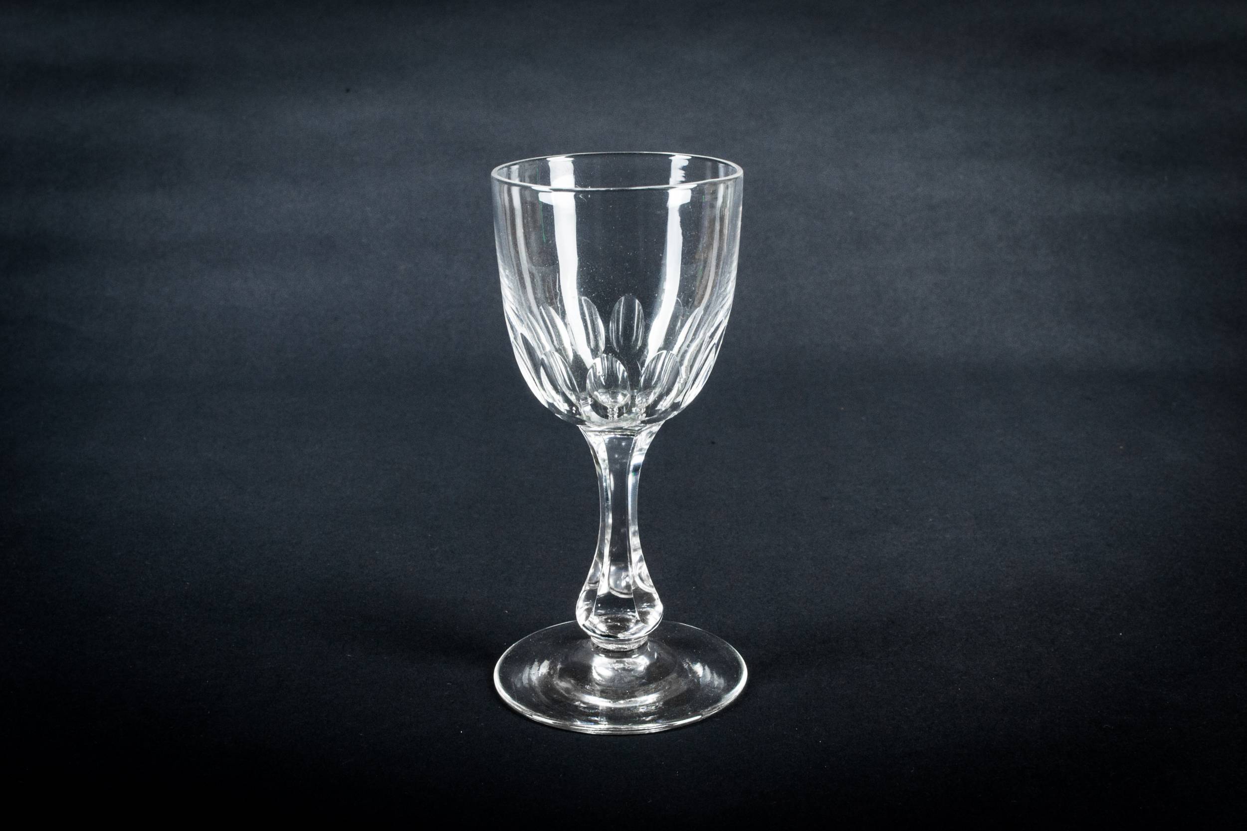 Clear Victorian Sherry — 5 hexagonal port glasses 4