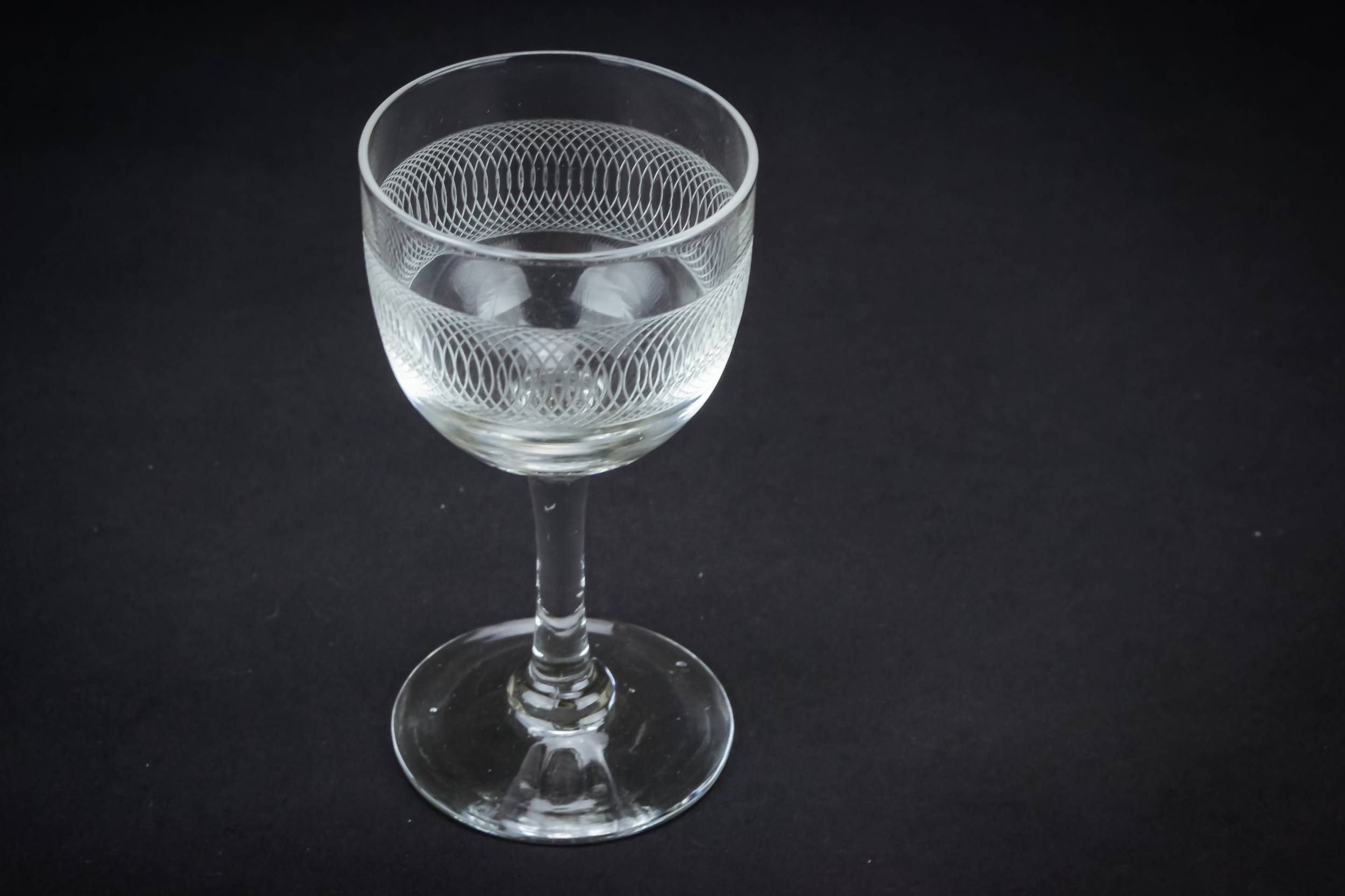 Clear Victorian Circles — 6 engraved sherry glasses 2