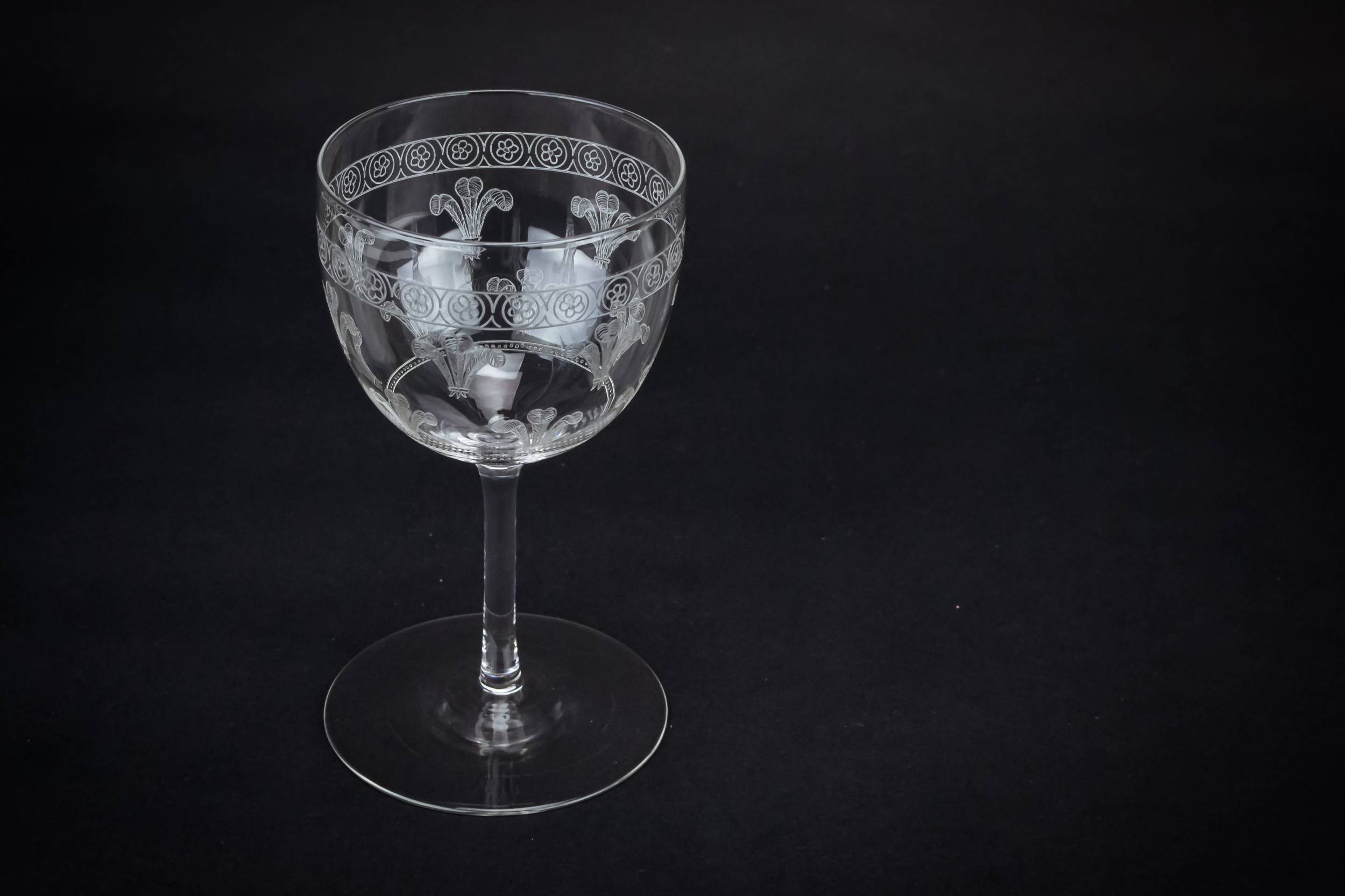 Clear Antique Fleur-de-lis — Prince of Wales wine glass 2
