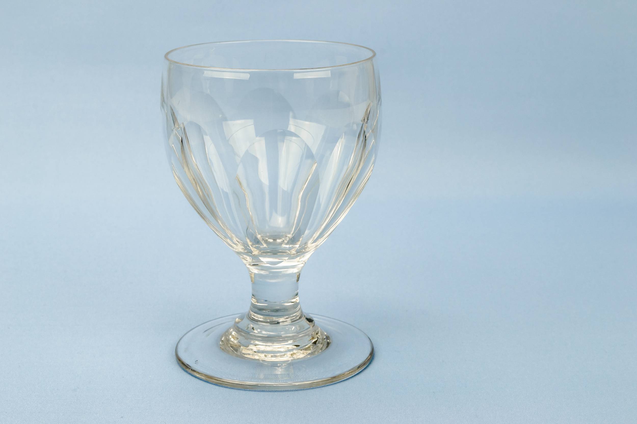 Clear Antique Panelled — Large wine glass 2
