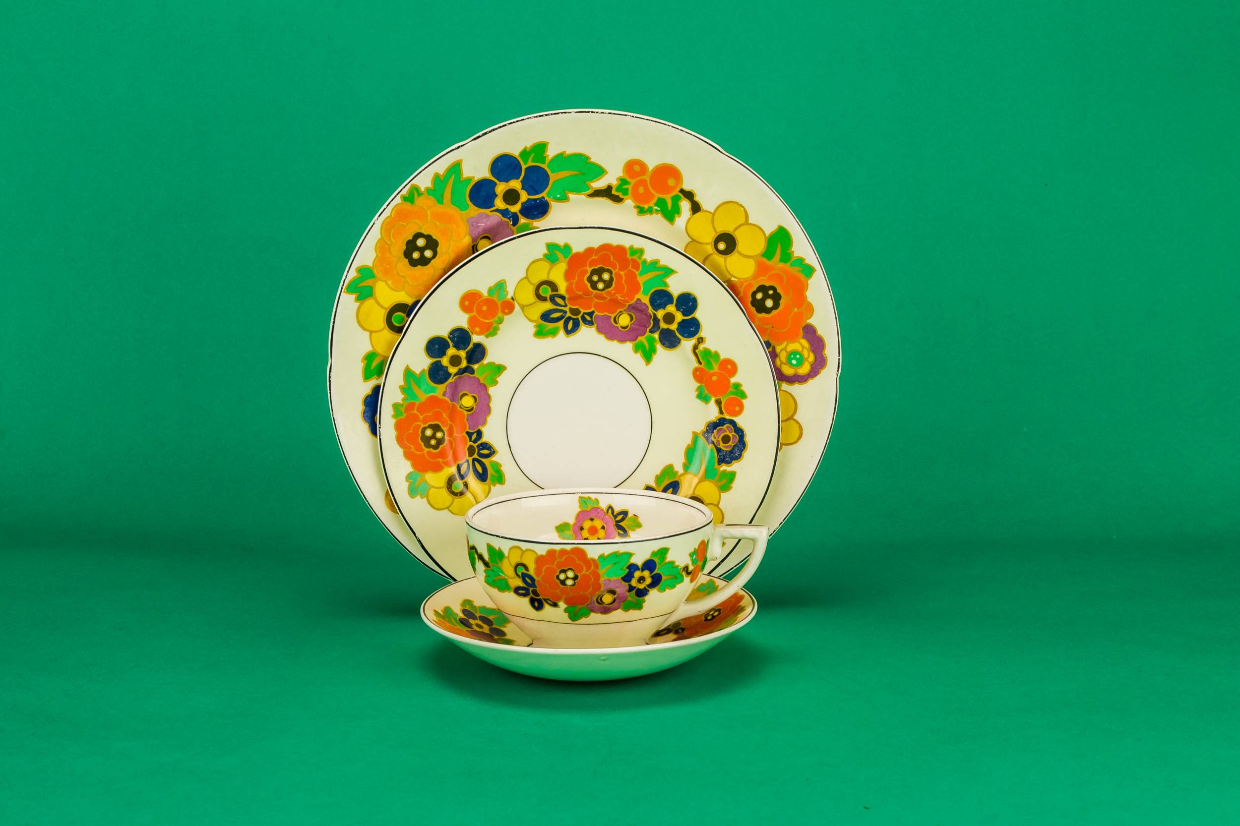 Charming Art Deco — Colourful tea set for one 1
