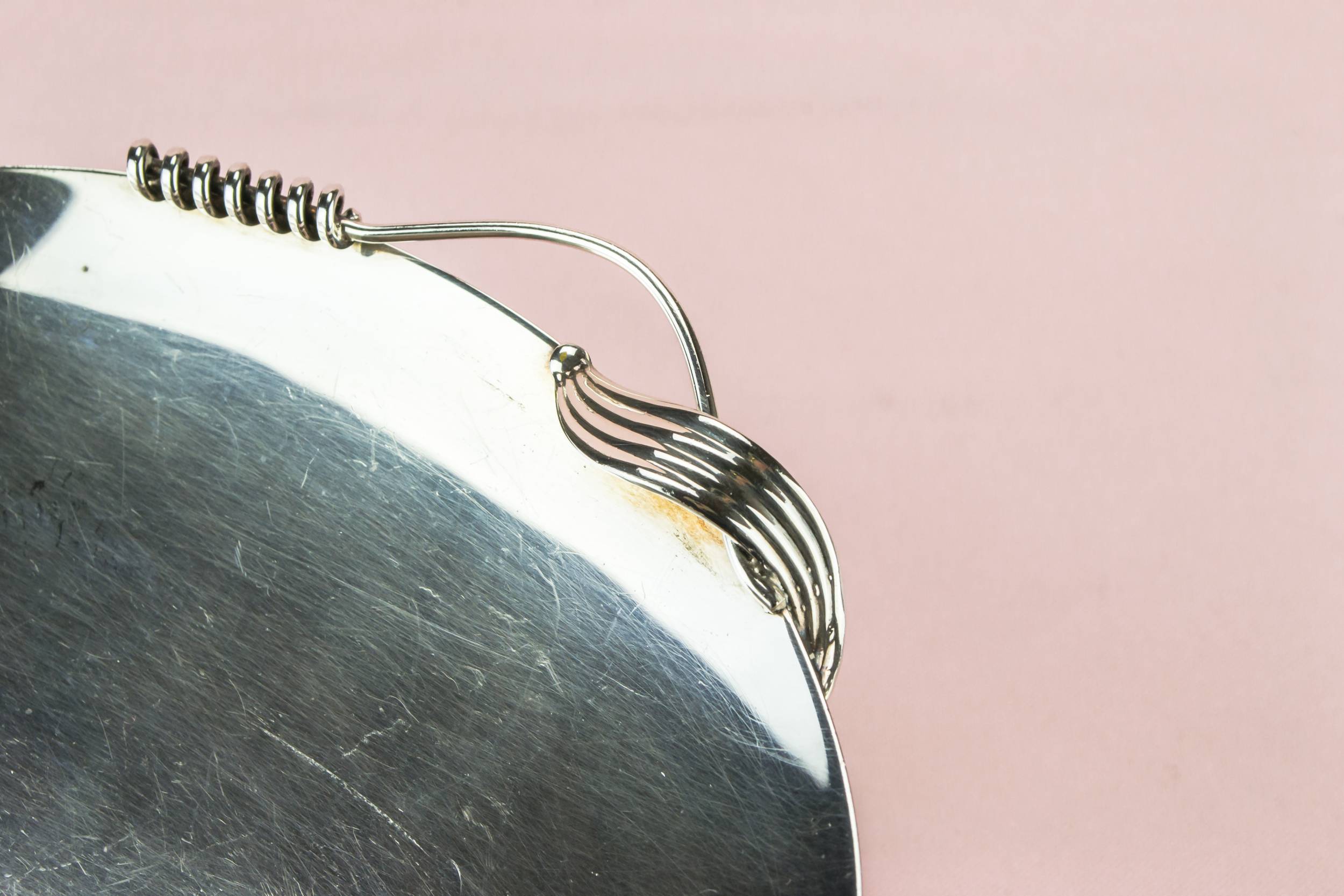 Silver Plated Metal — Small decorative silver bowl 1