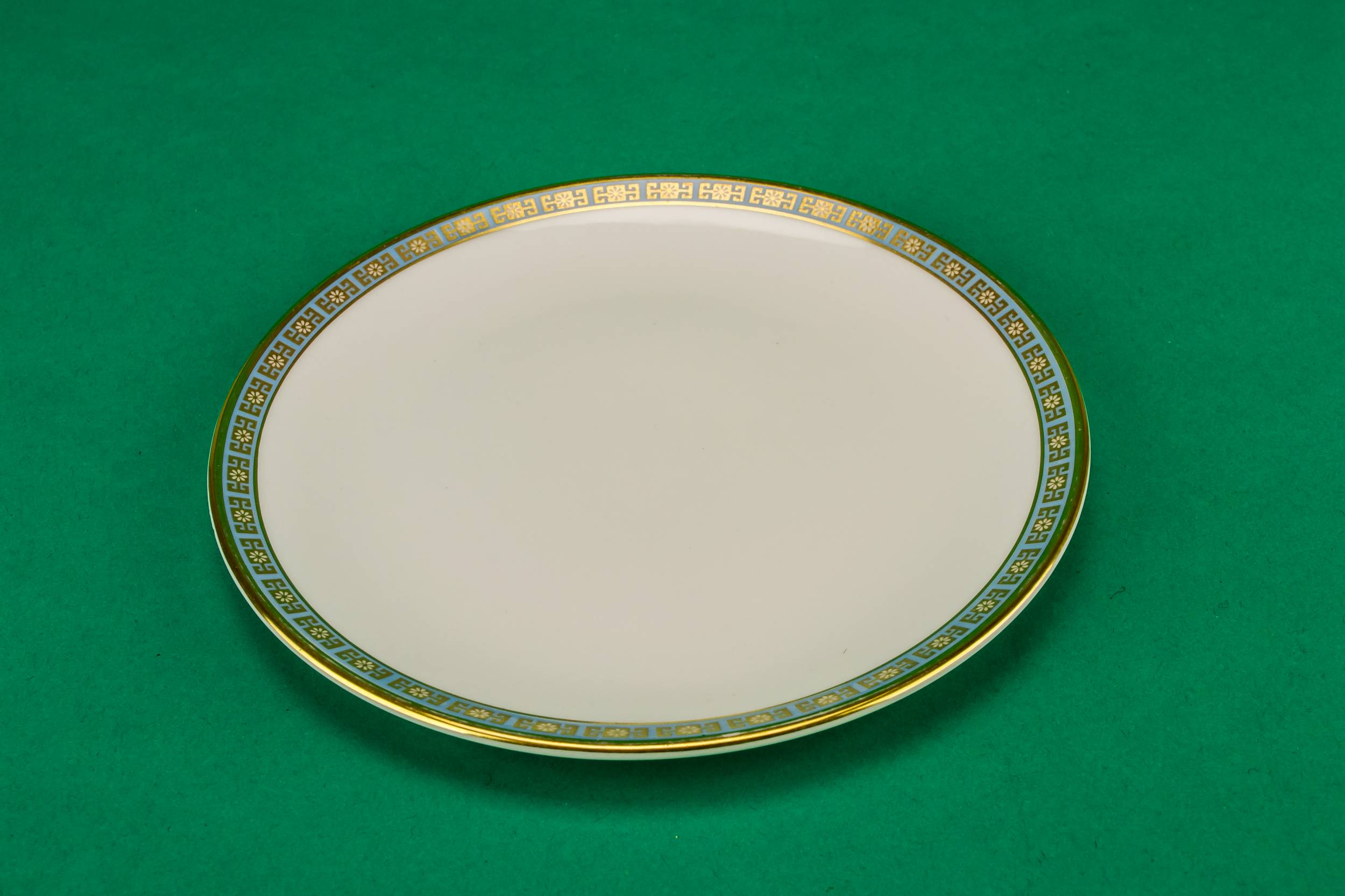 Vintage Small Geometric — 6 Royal Doulton small plates 1