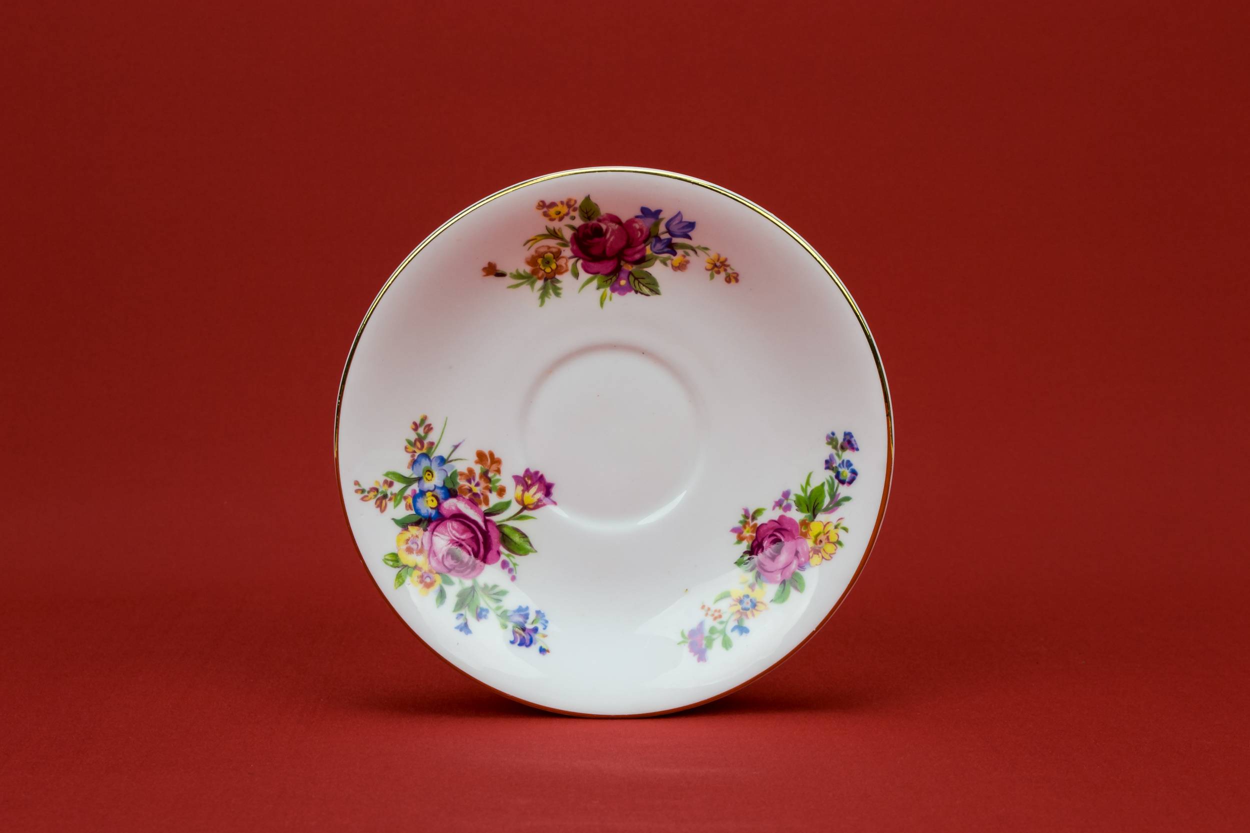 Persons Vintage Classical — 4 floral tea saucers