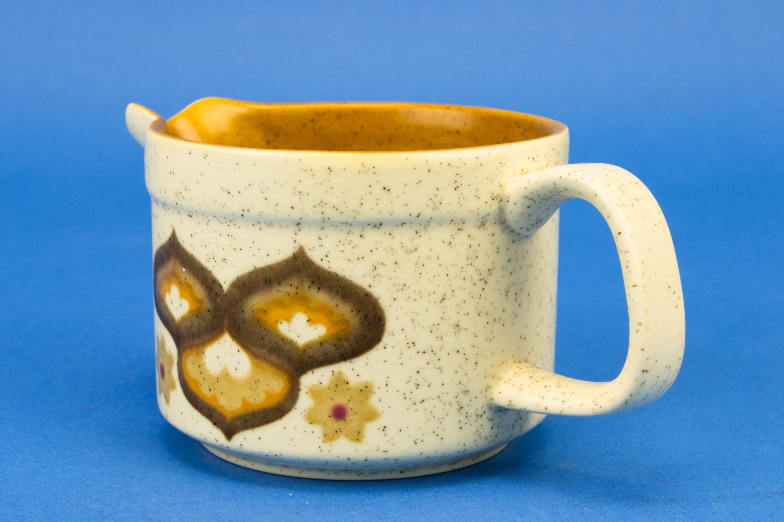 Vintage Elegant Serving — Kalabar sandy yellow creamer 1