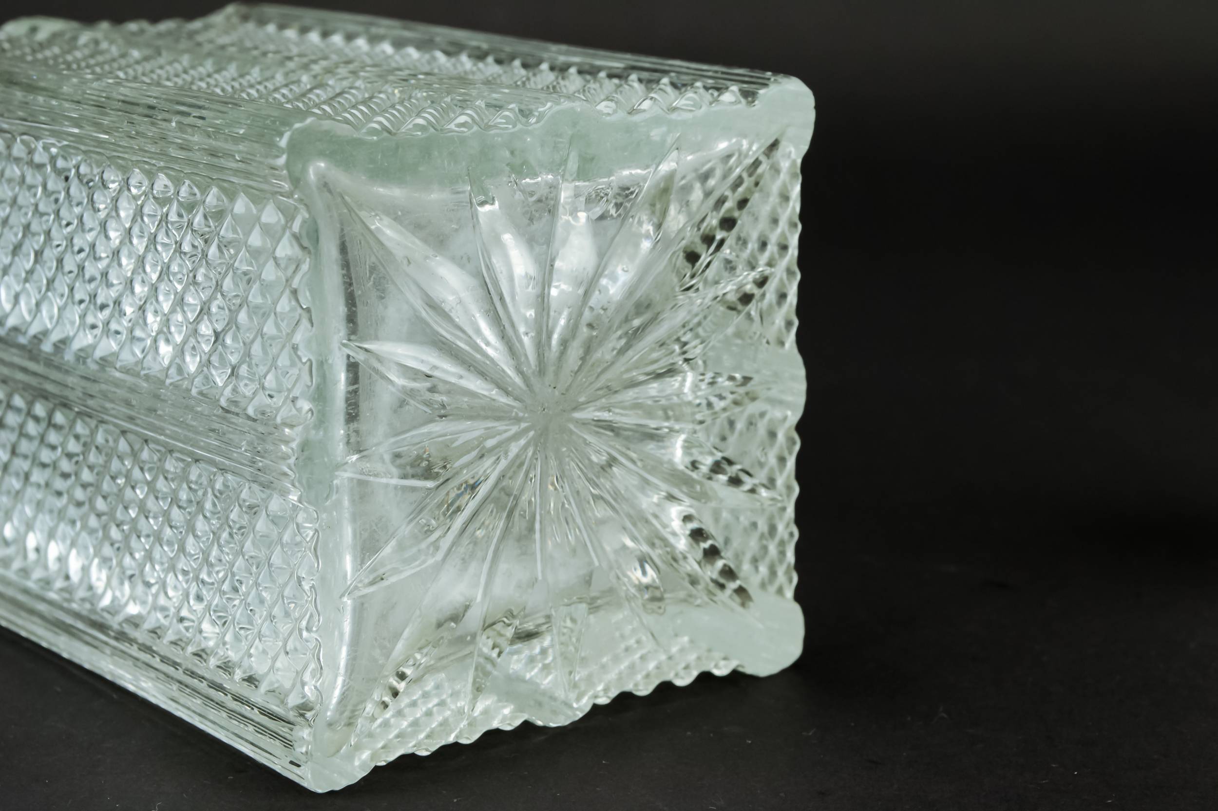 Antique Clear Water — Small square whisky decanter 4